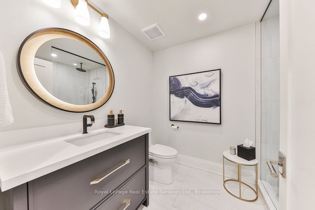 #ph2 - 2170 Marine Drive Property Photo 16