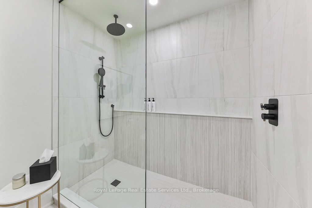 #ph2 - 2170 Marine Drive Property Photo 17