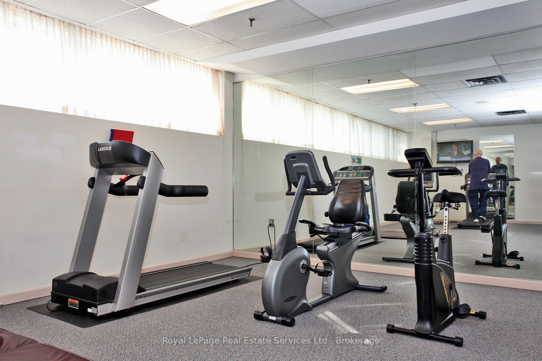 #ph2 - 2170 Marine Drive Property Photo 36