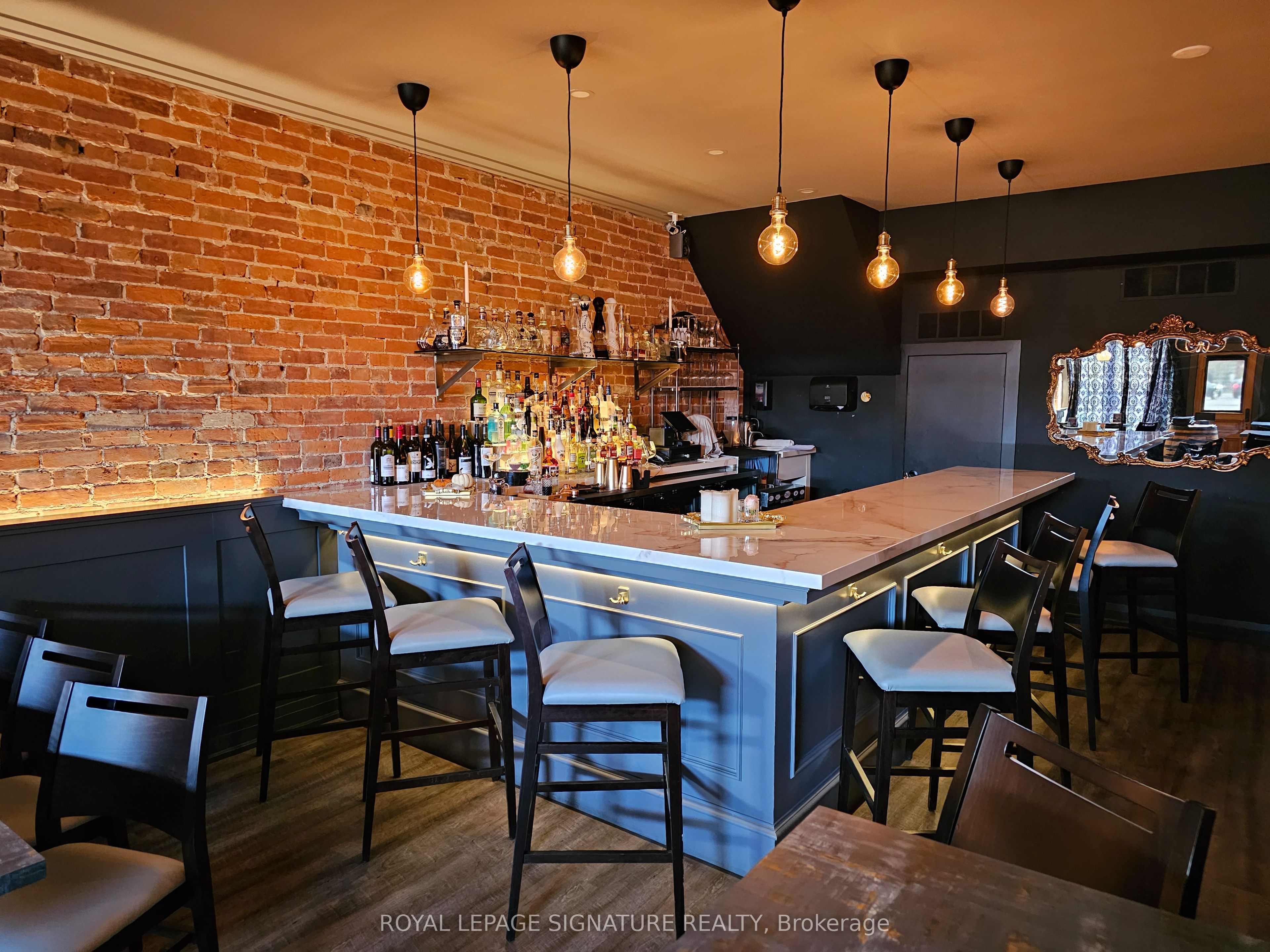 23 Queen Street Property Photo 9