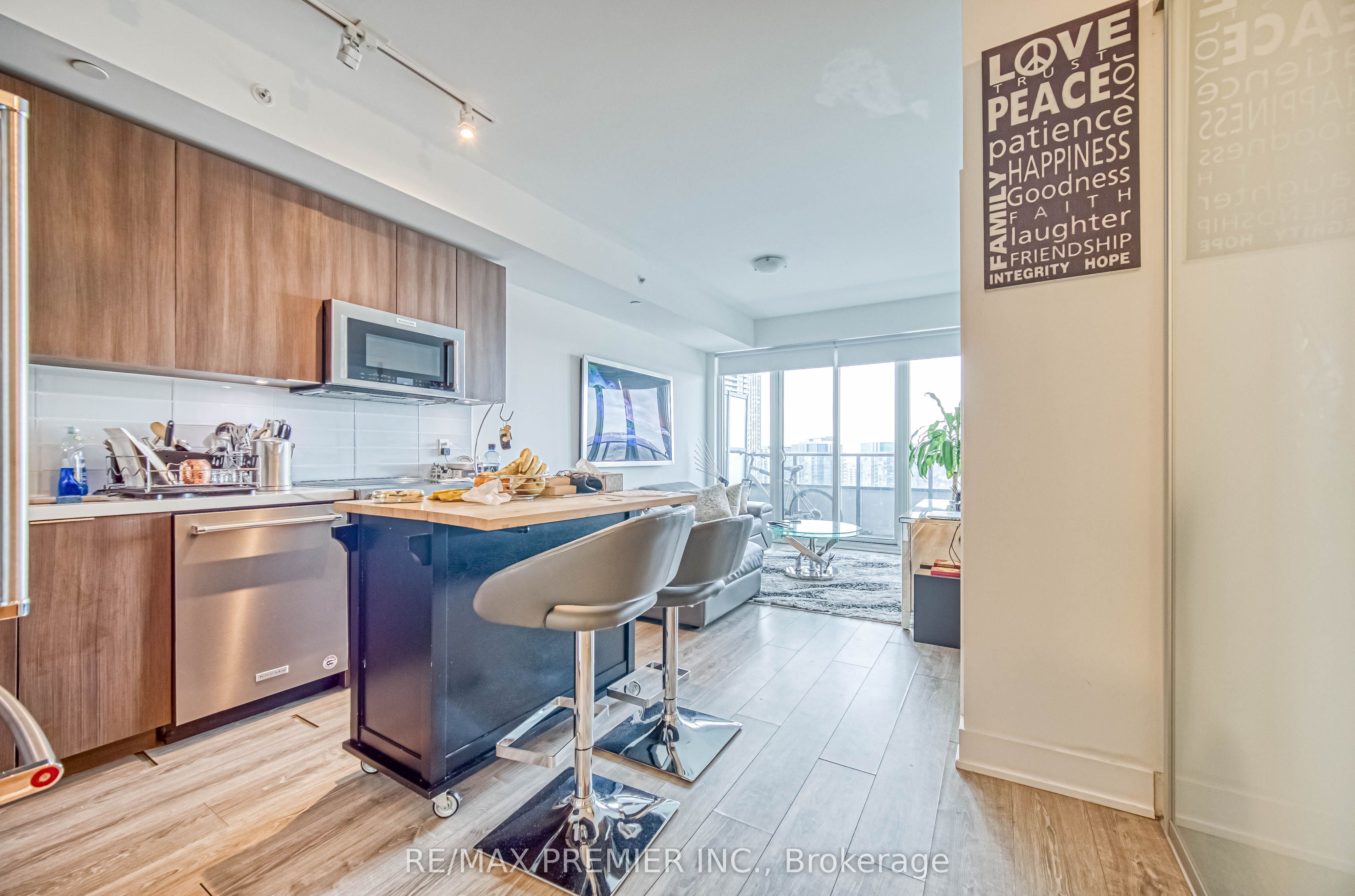 30 Shore Breeze Drive 2712 Property Photo 15