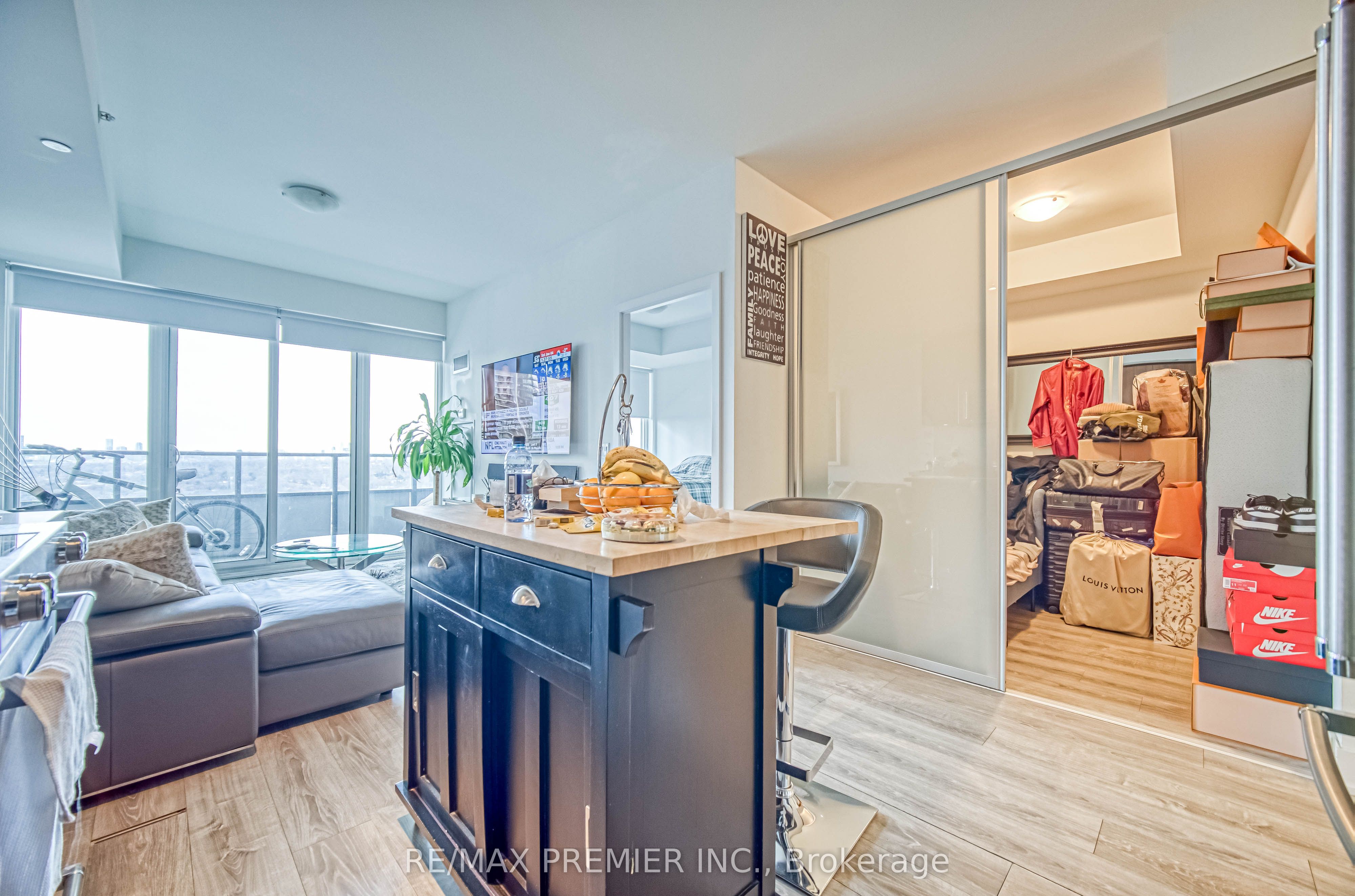 30 Shore Breeze Drive 2712 Property Photo 18