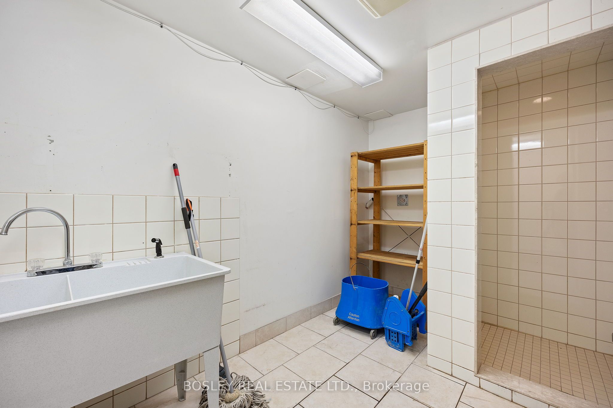 42 Eugene Street Property Photo 28