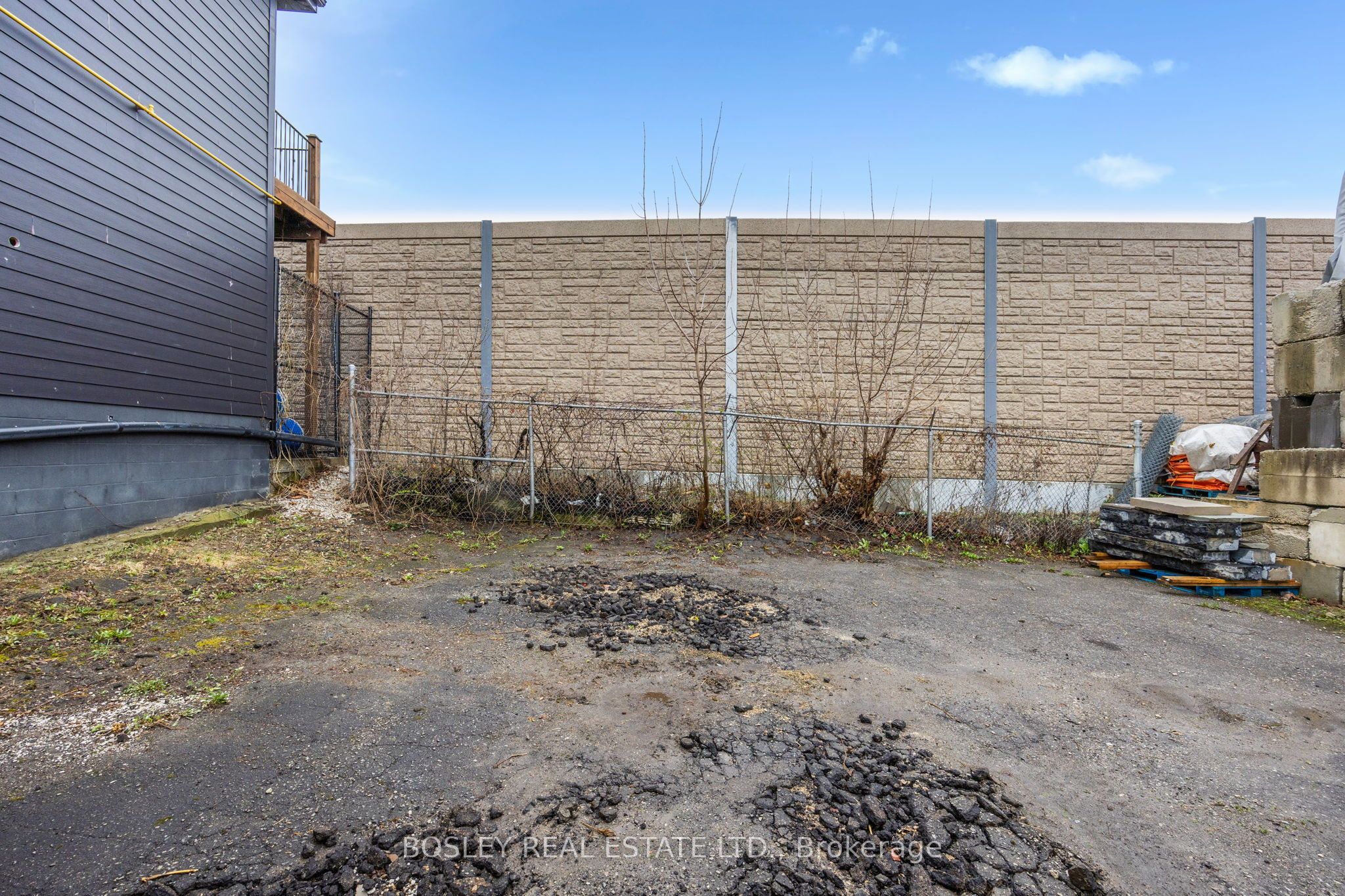 42 Eugene Street Property Photo 35