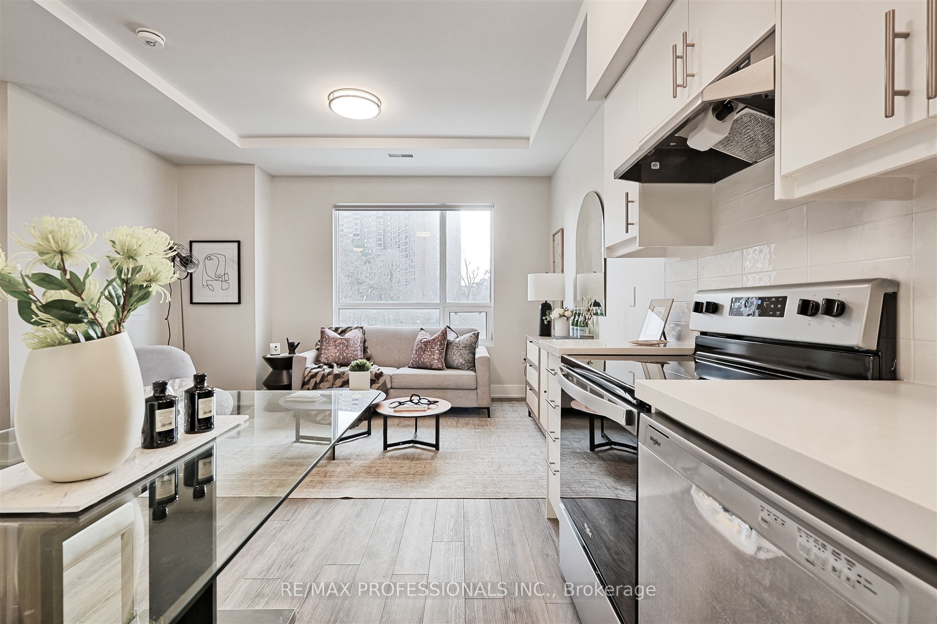 #138 - 62 Dixfield Drive Property Photo 3