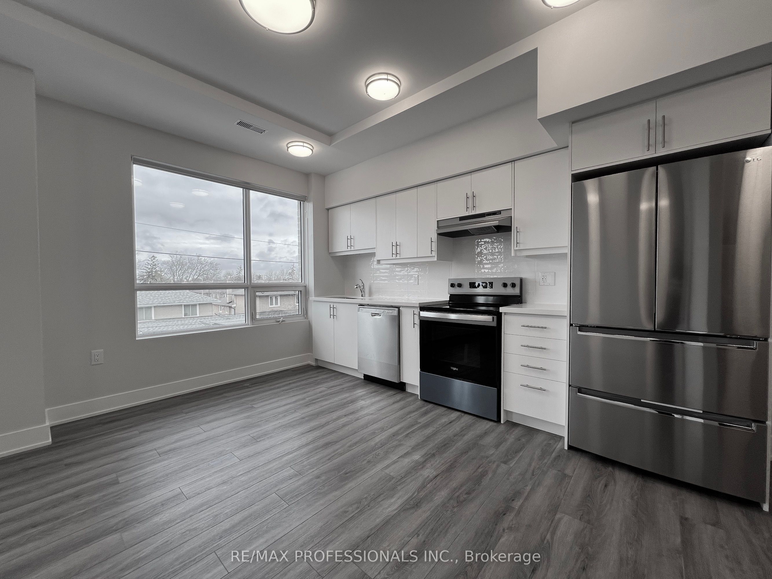#139 - 62 Dixfield Drive Property Photo 8