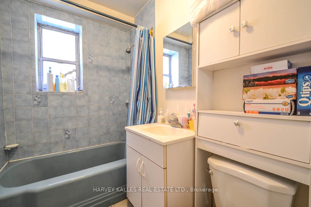 90 Trethewey Drive Property Photo 10