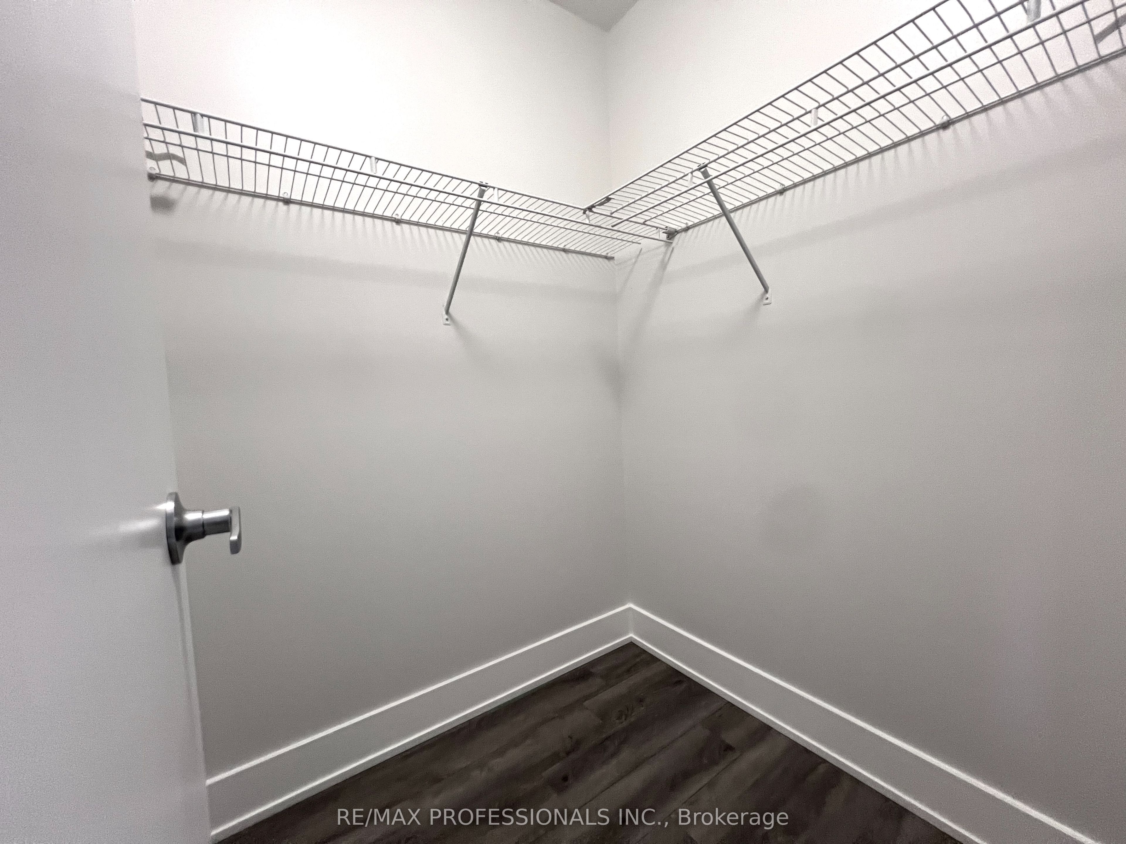 #131 - 62 Dixfield Drive Property Photo 14
