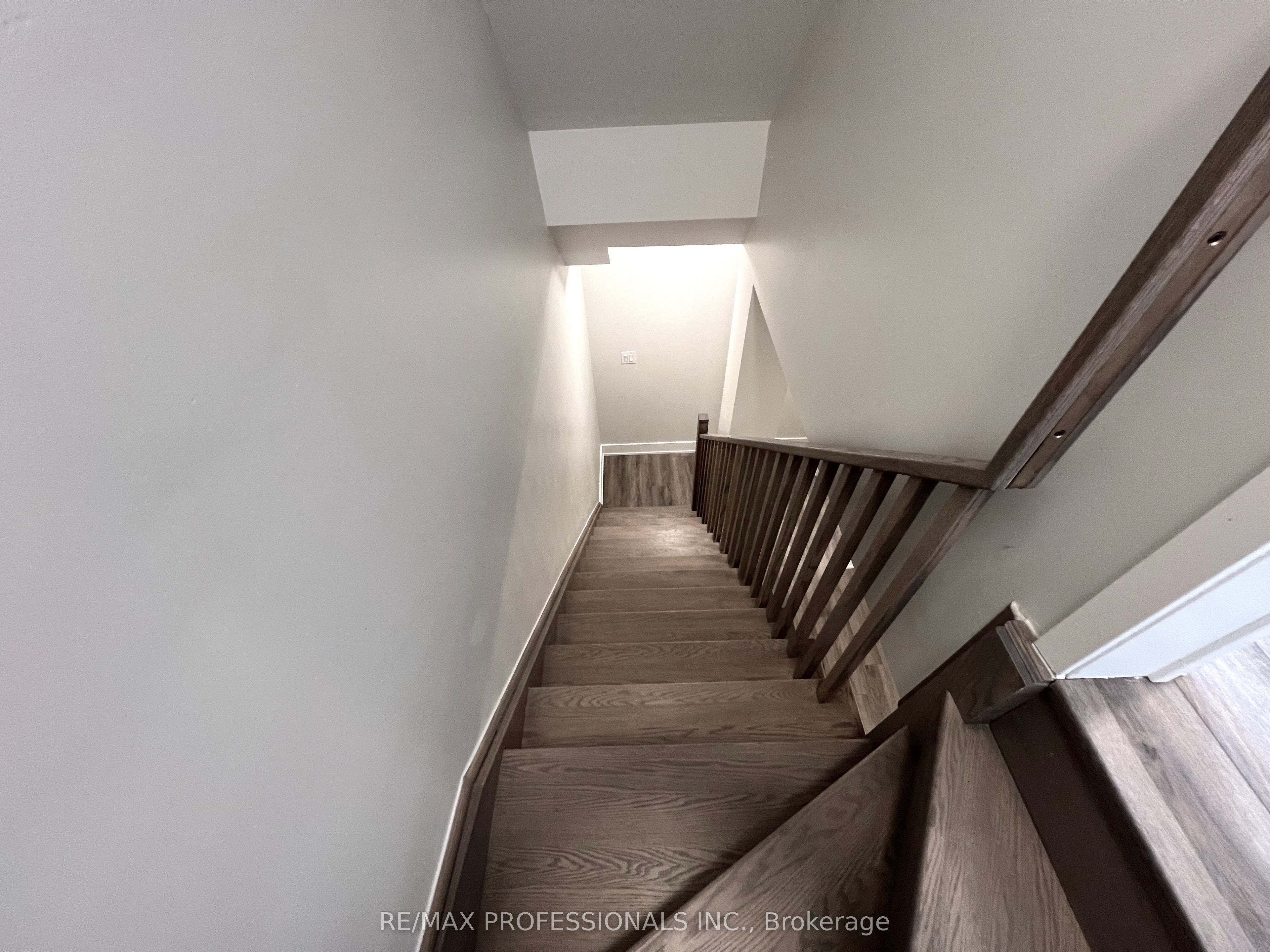 #131 - 62 Dixfield Drive Property Photo 22