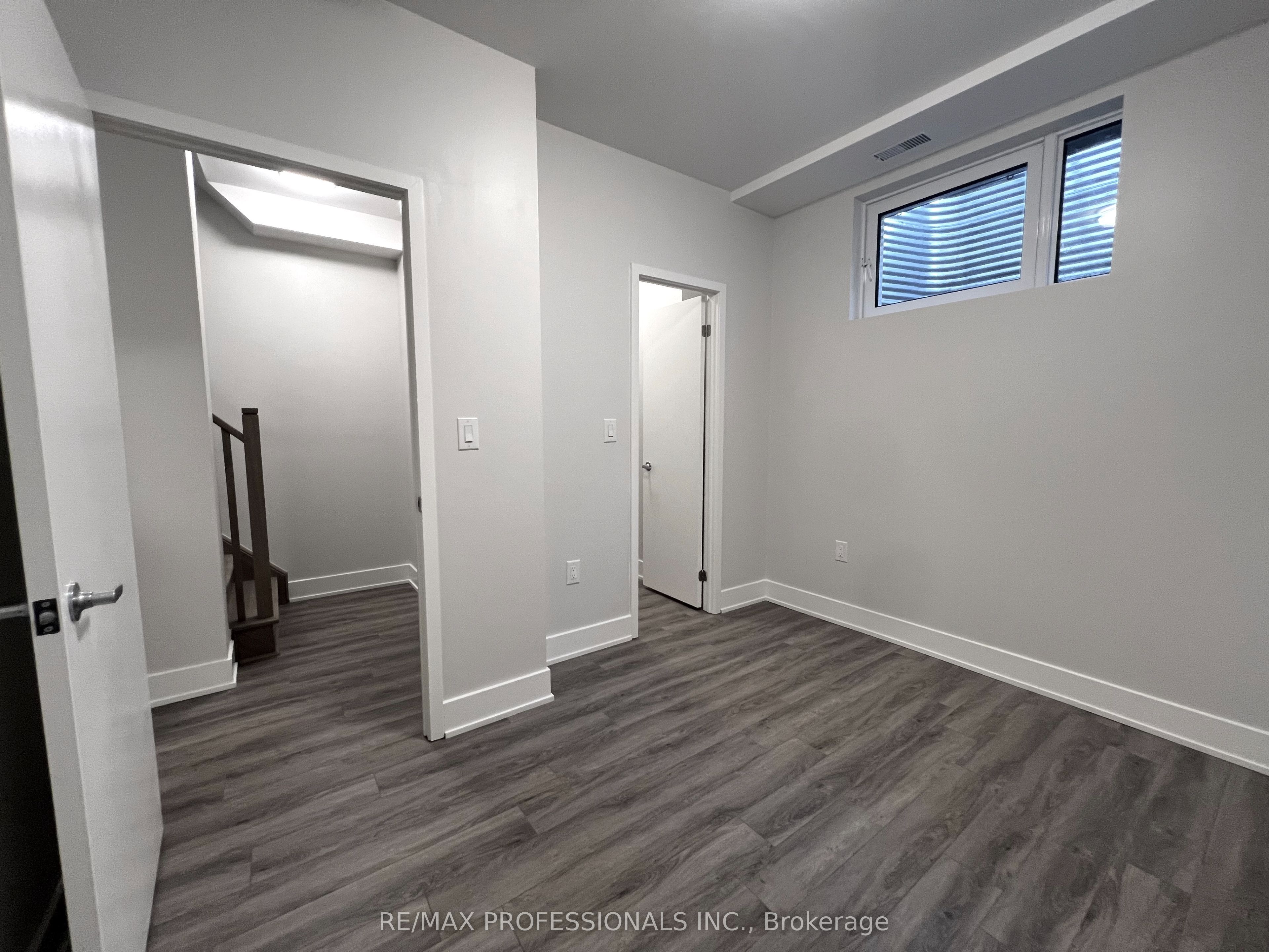 #131 - 62 Dixfield Drive Property Photo 24