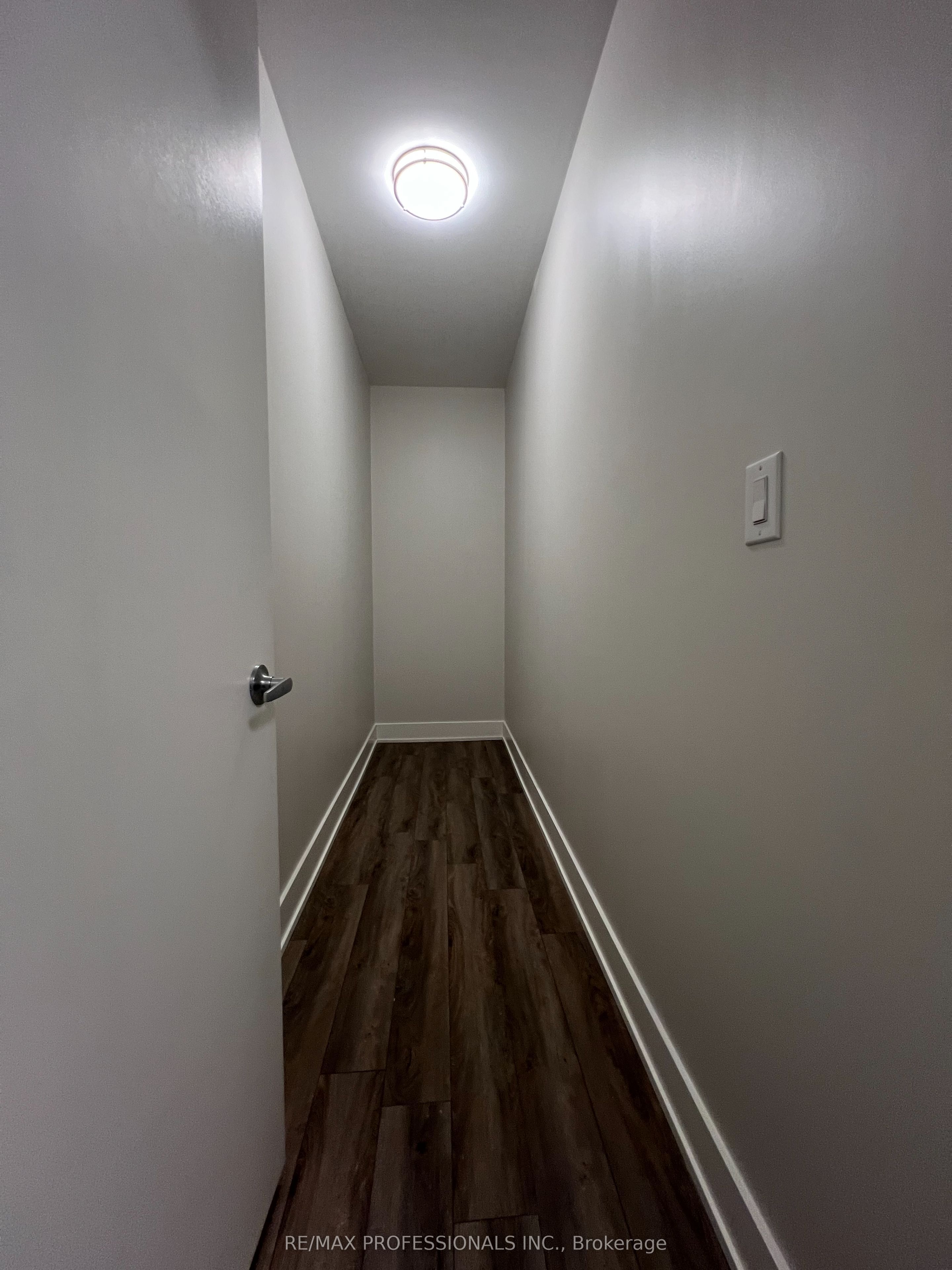 #131 - 62 Dixfield Drive Property Photo 28