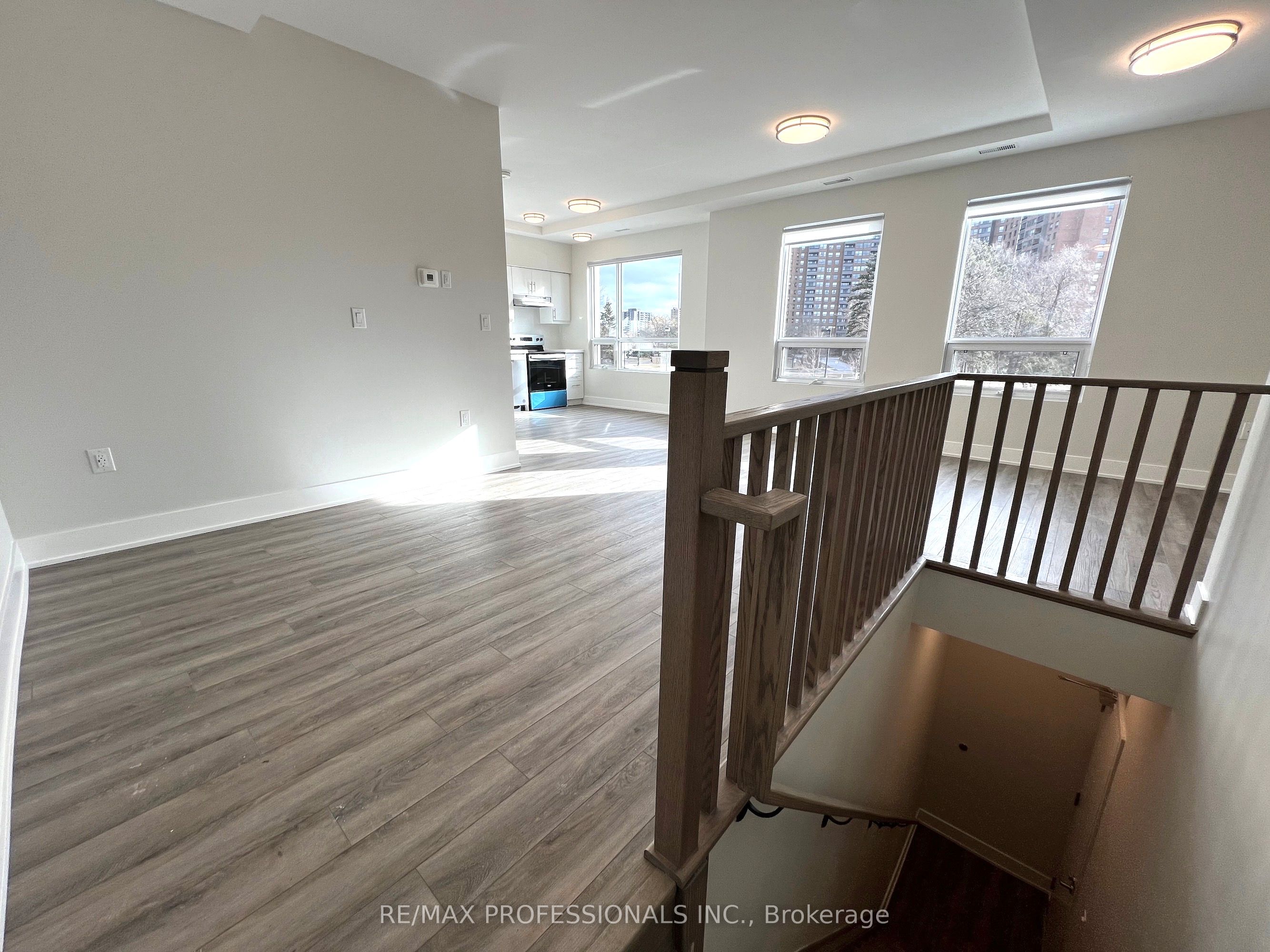 #102 - 62 Dixfield Drive Property Photo 3