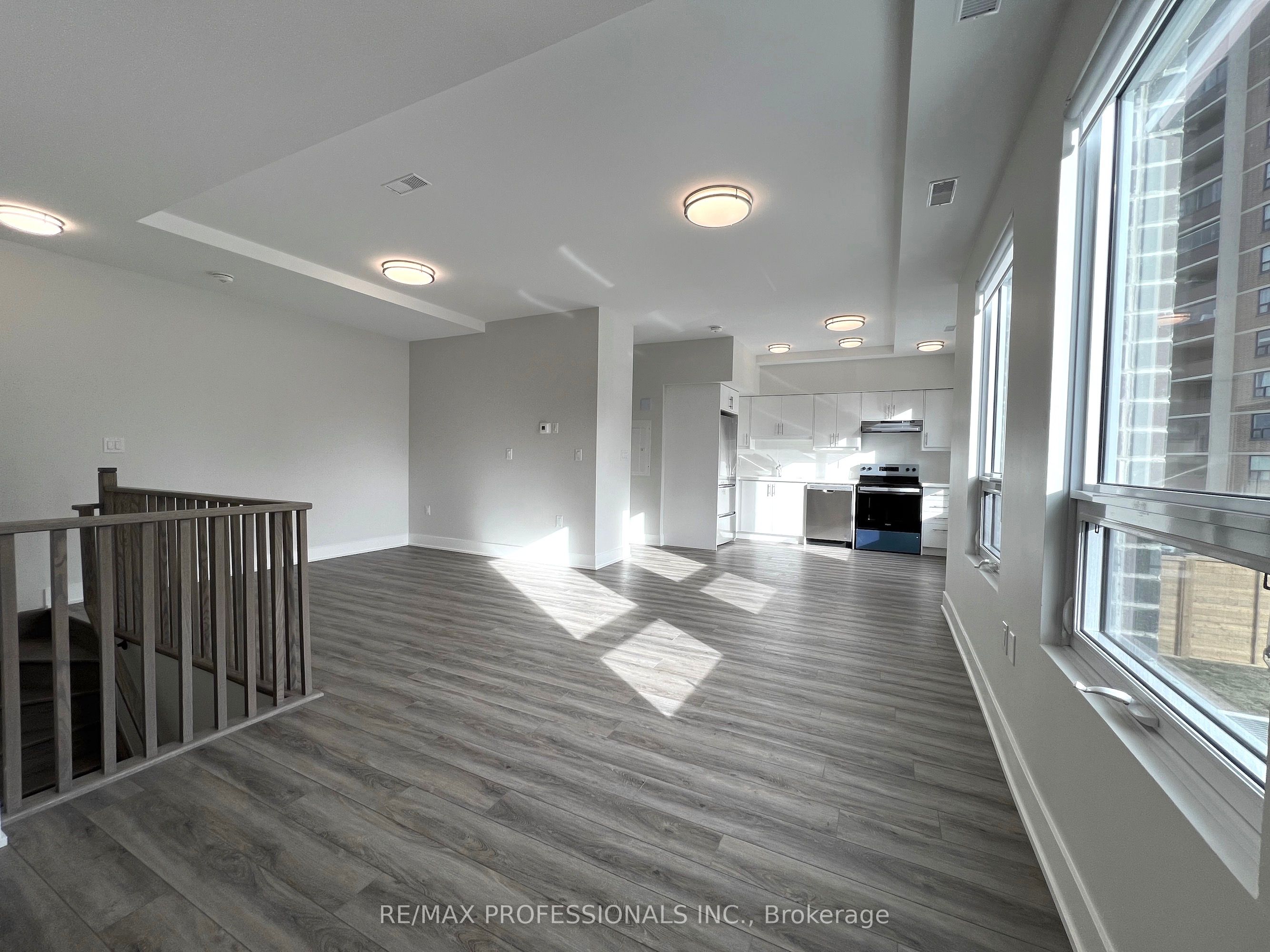 #102 - 62 Dixfield Drive Property Photo 7