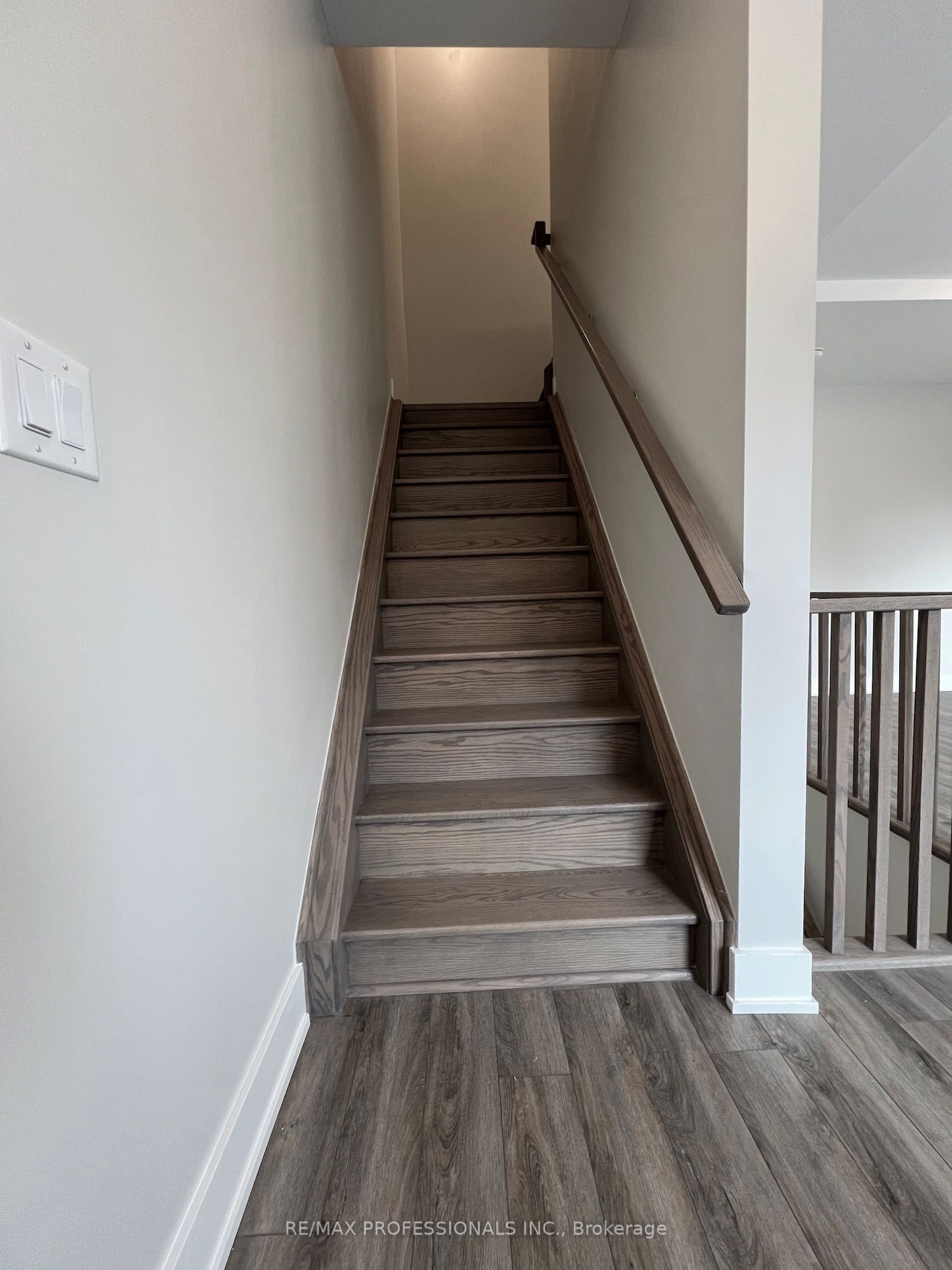 #102 - 62 Dixfield Drive Property Photo 18