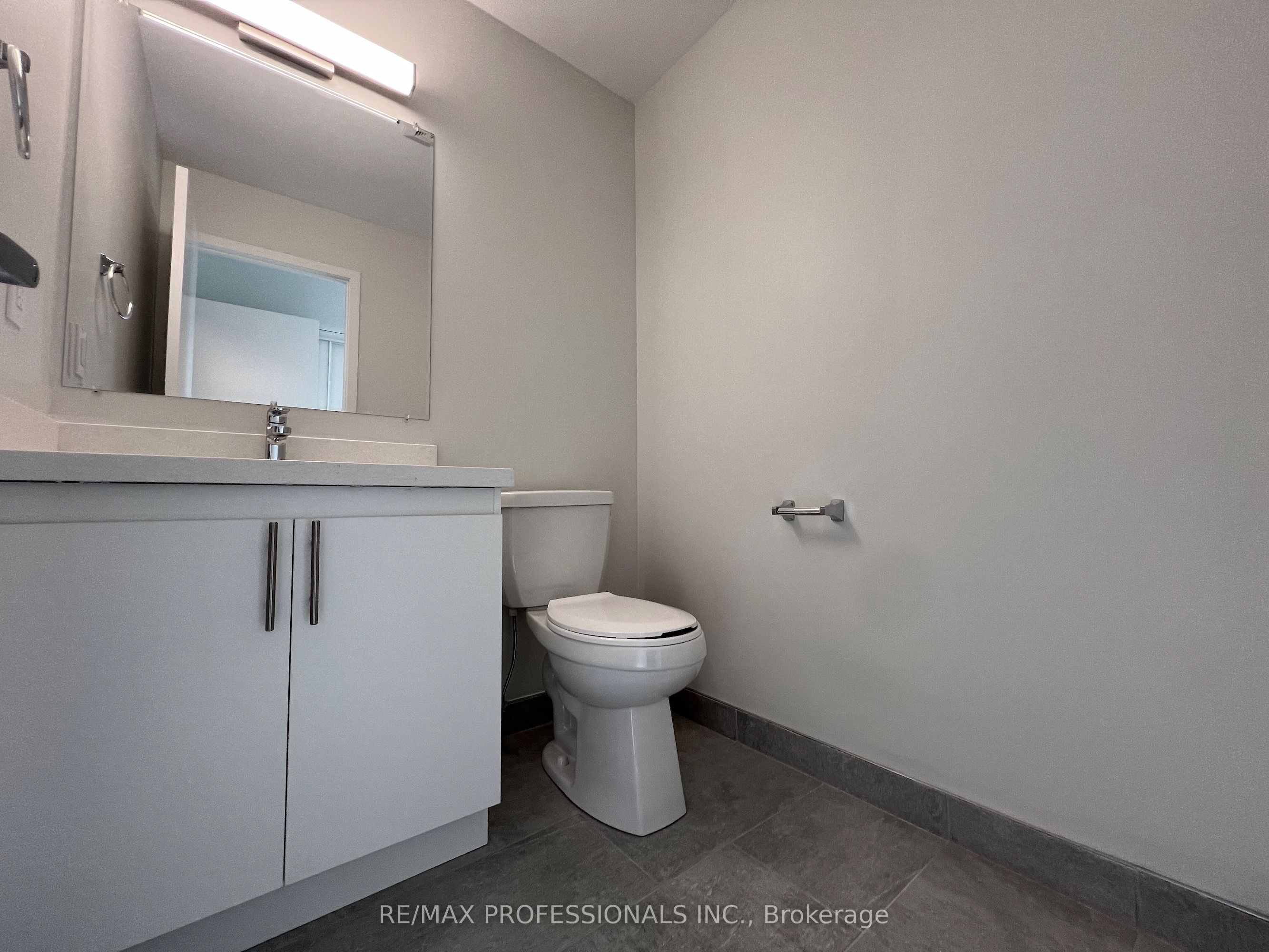 #123 - 62 Dixfield Drive Property Photo 11