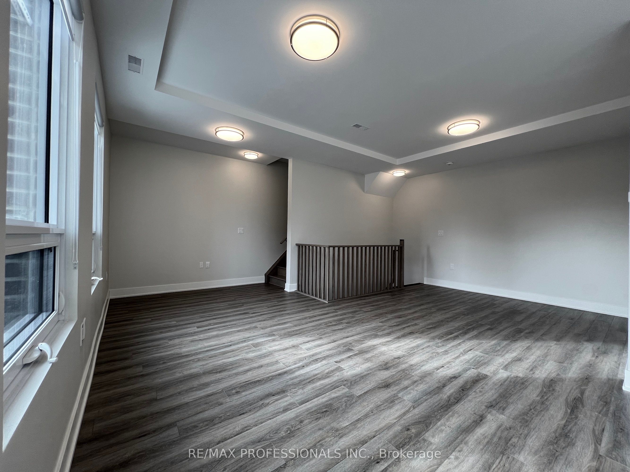 #123 - 62 Dixfield Drive Property Photo 15