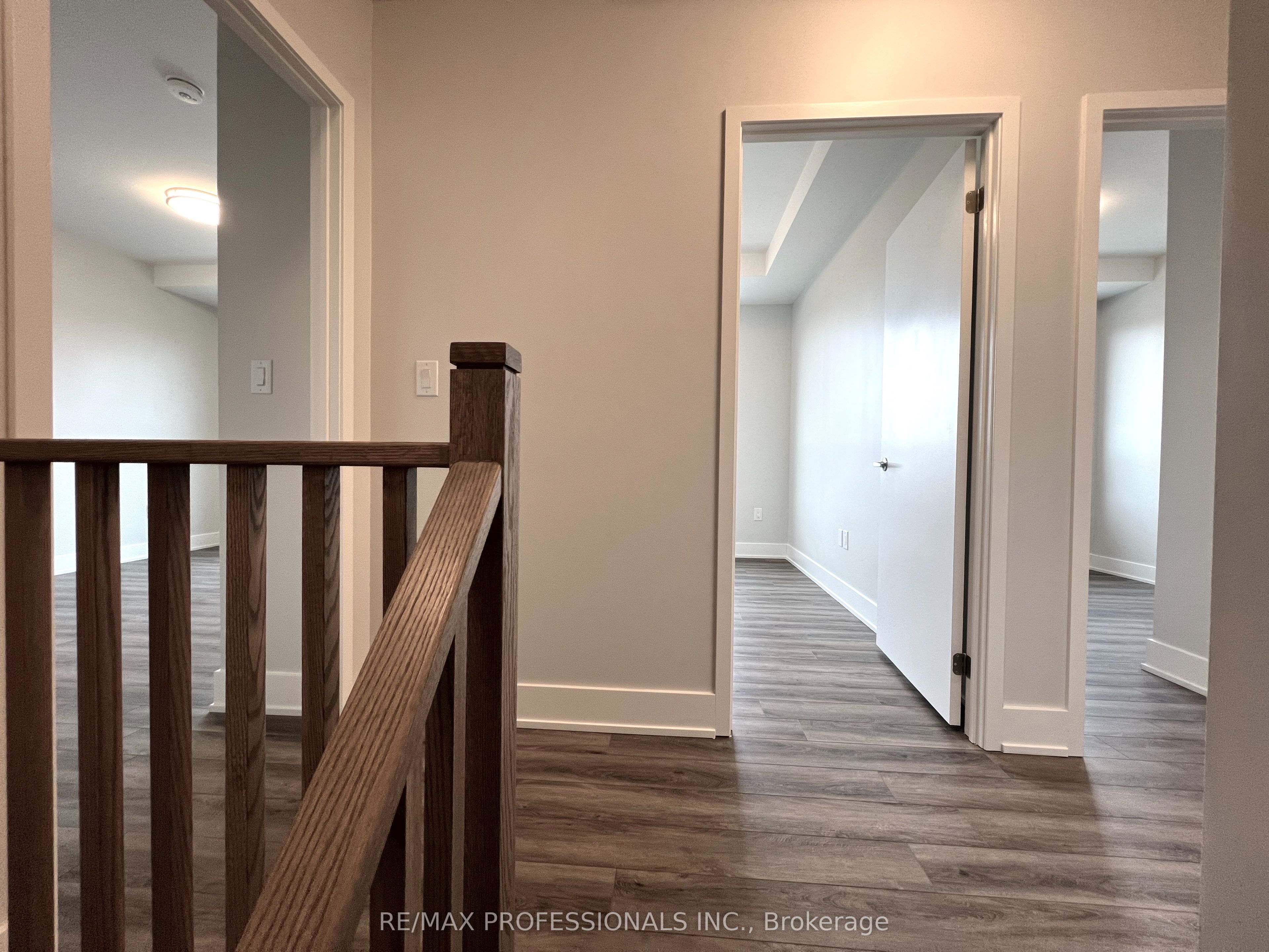 #122 - 62 Dixfield Drive Property Photo 15