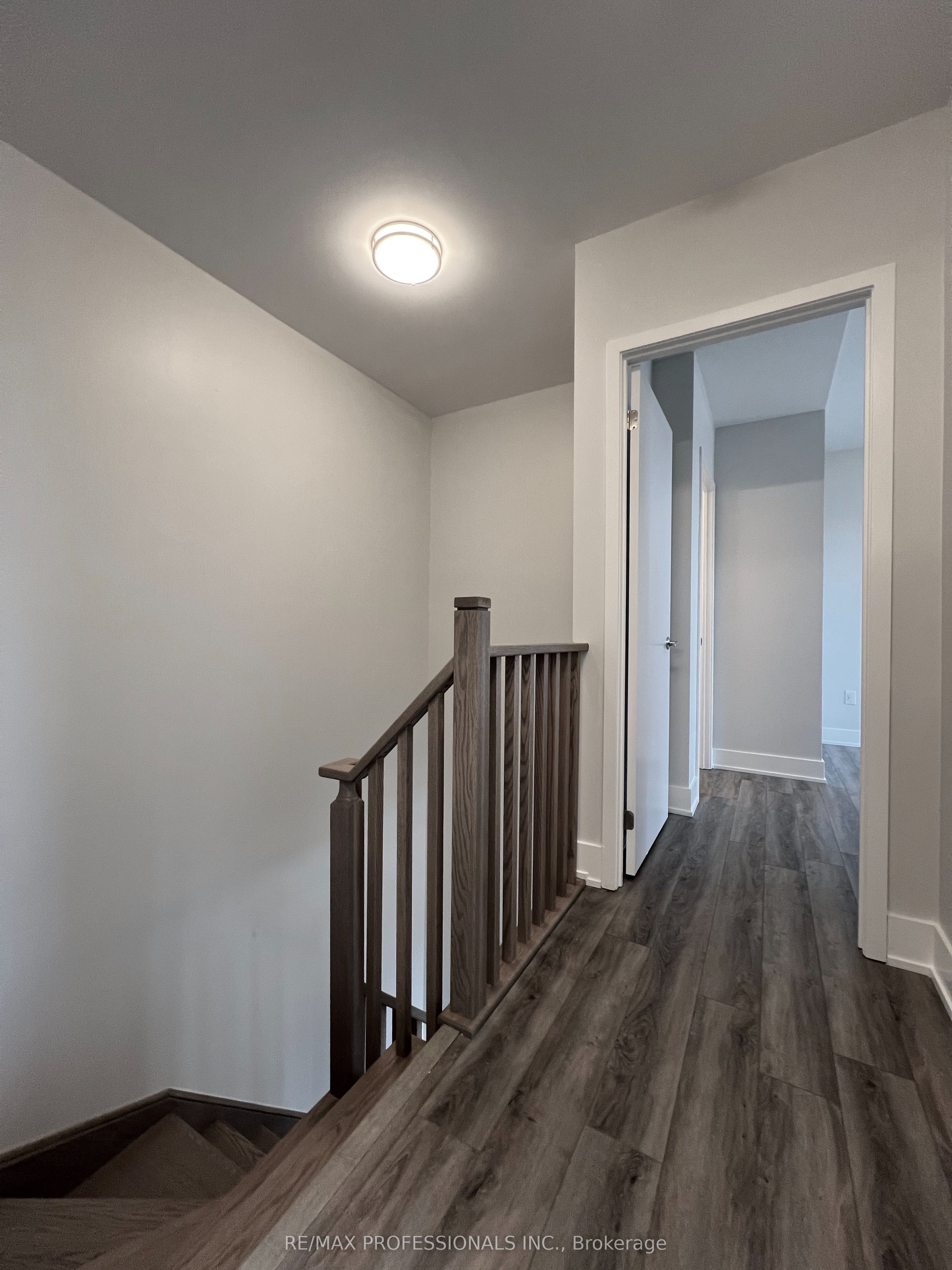 #122 - 62 Dixfield Drive Property Photo 24