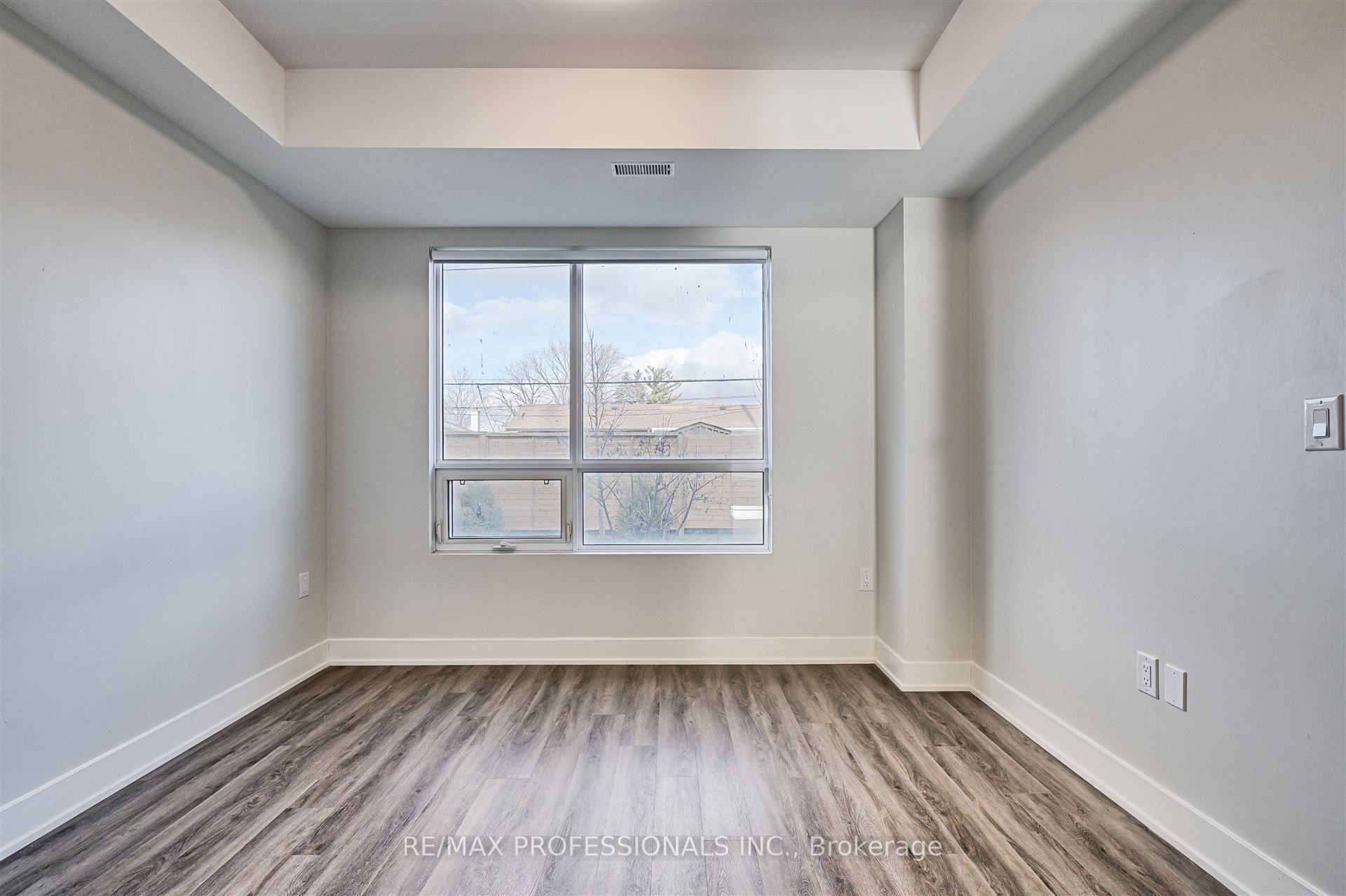 #118 - 62 Dixfield Drive Property Photo 12
