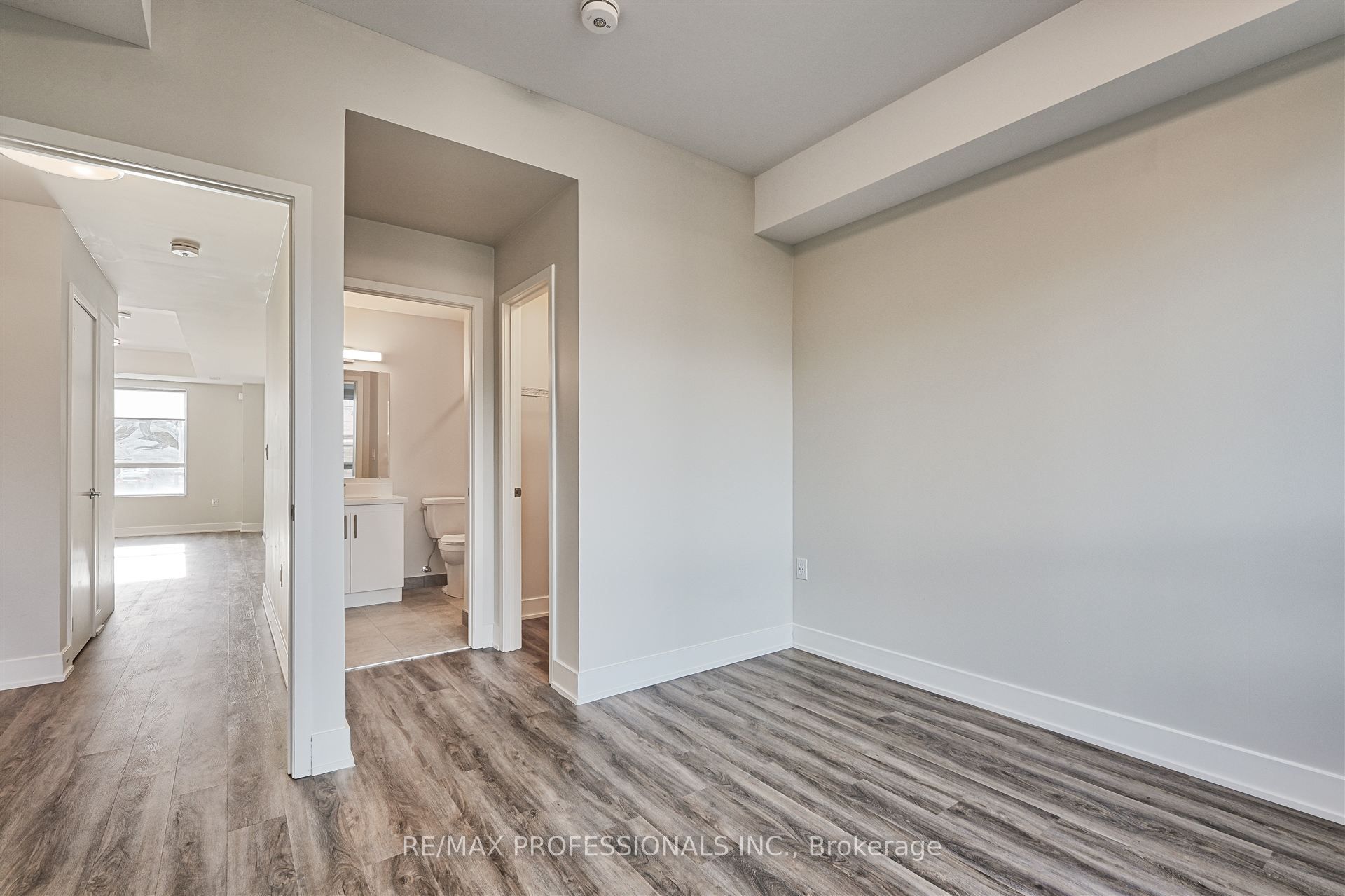 #118 - 62 Dixfield Drive Property Photo 14