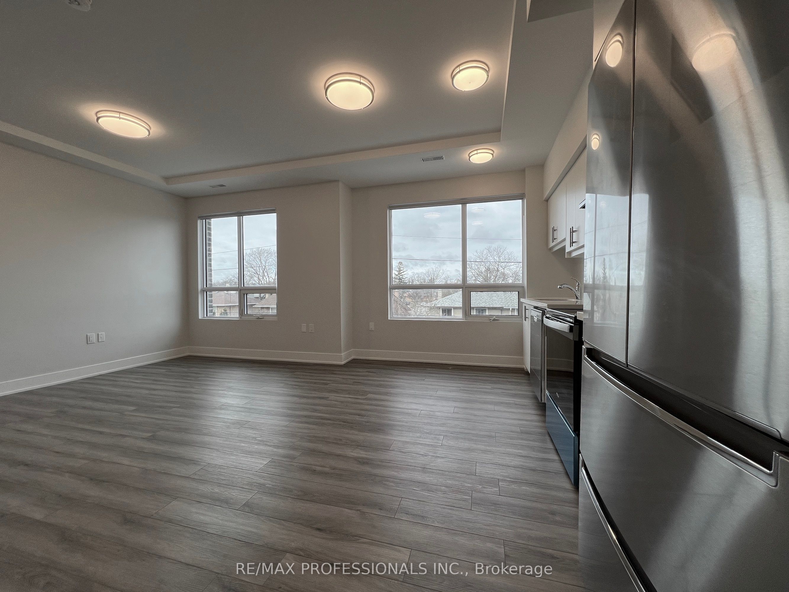 #115 - 62 Dixfield Drive Property Photo 3