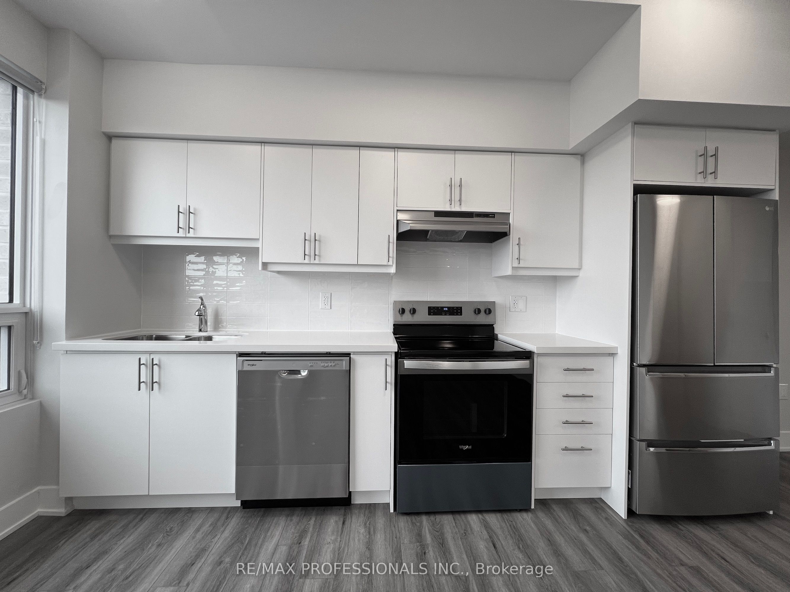 #115 - 62 Dixfield Drive Property Photo 6