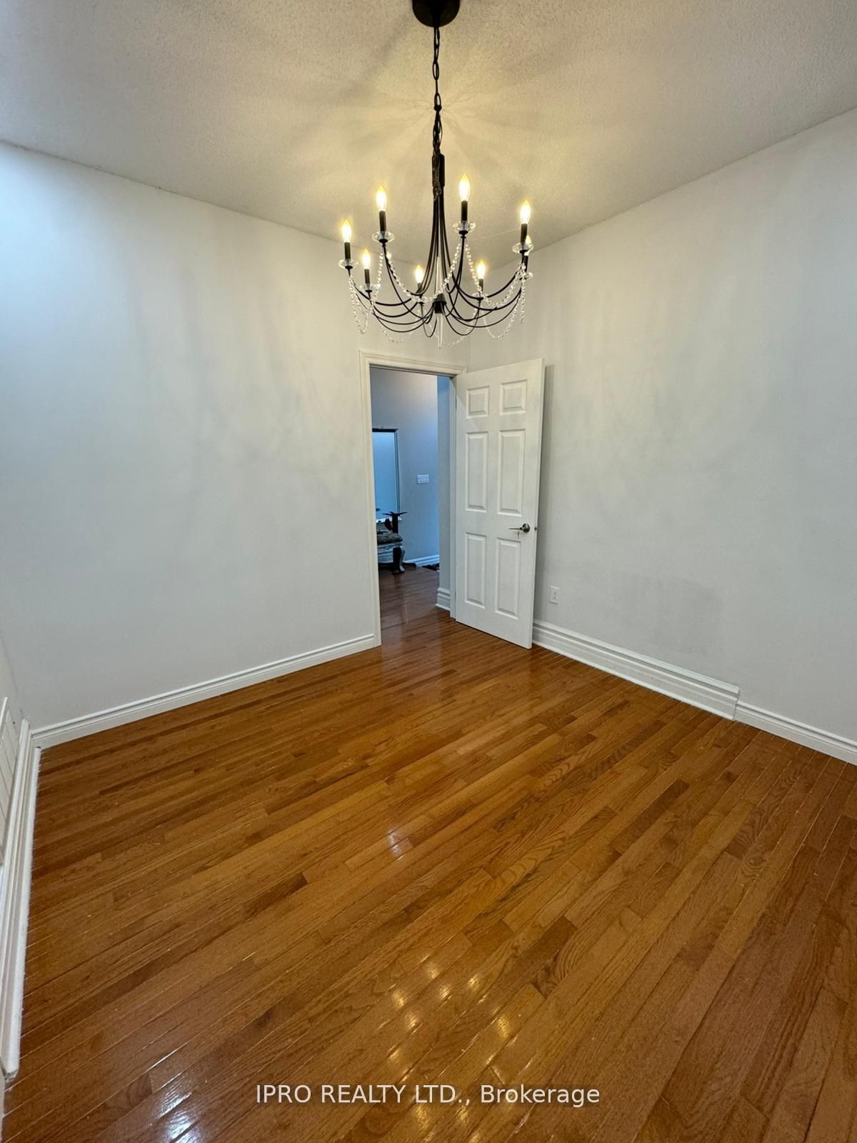 102 Southlake Boulevard Room 1 Property Photo 12