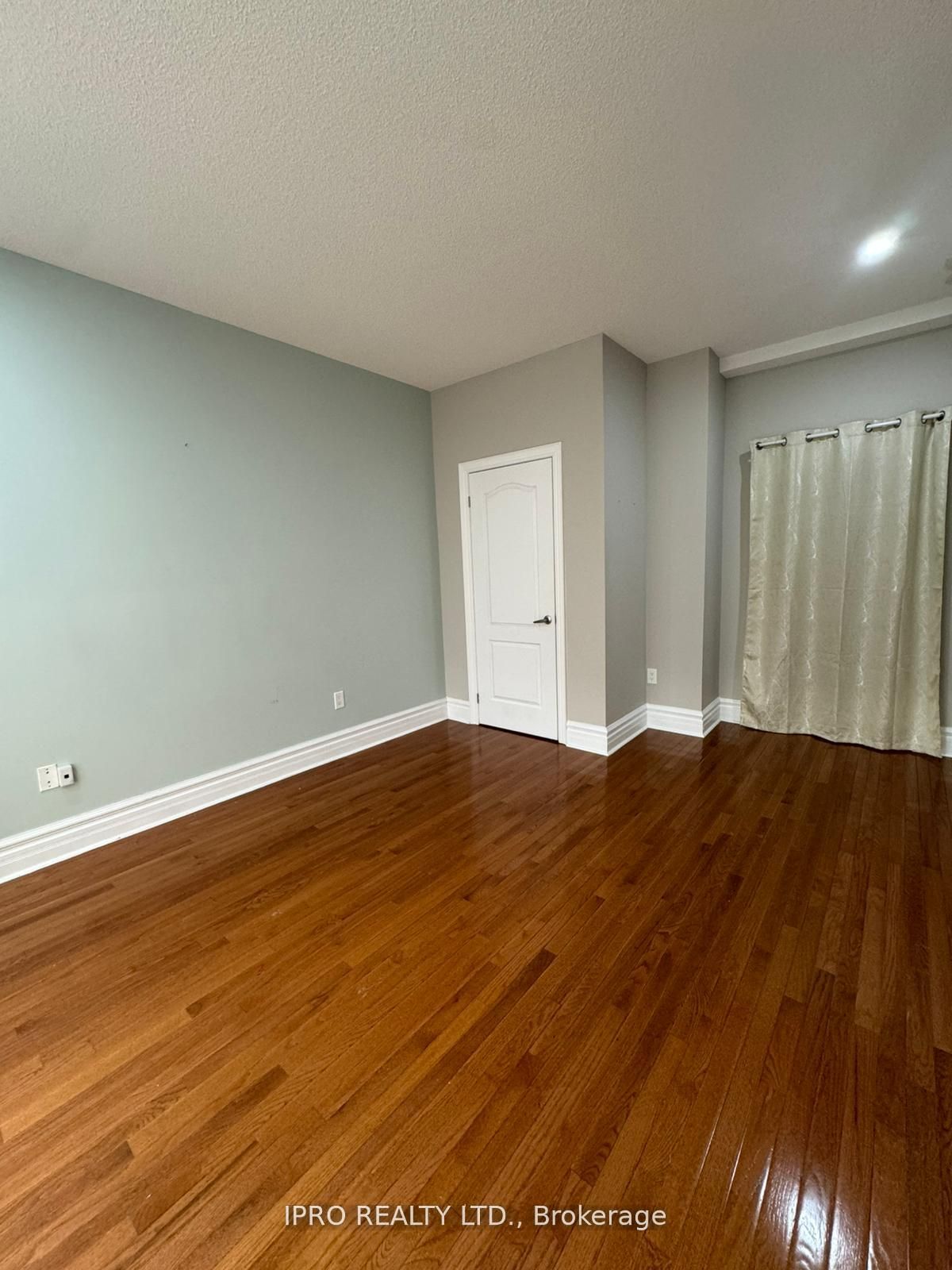 102 Southlake Boulevard Room 1 Property Photo 14