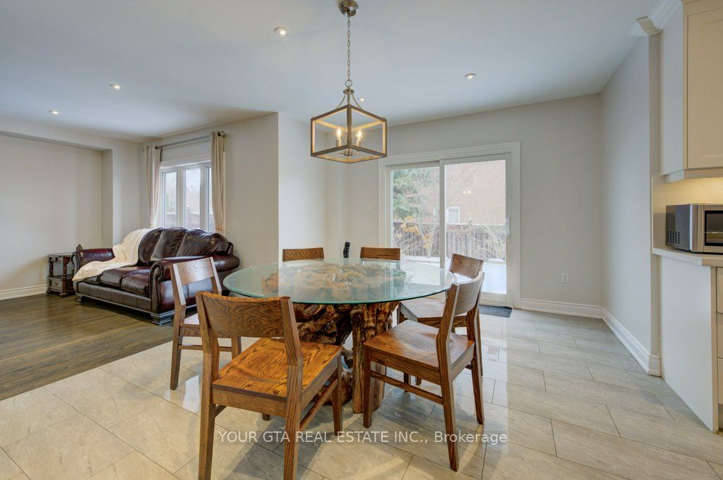 6361 Donway Drive Property Photo 10