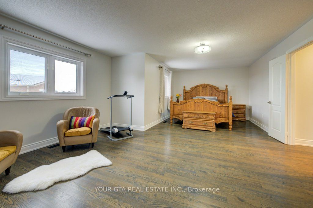 6361 Donway Drive Property Photo 13