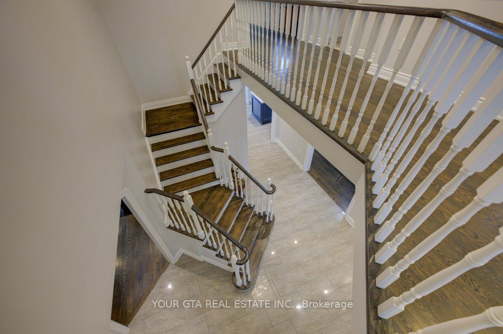 6361 Donway Drive Property Photo 17