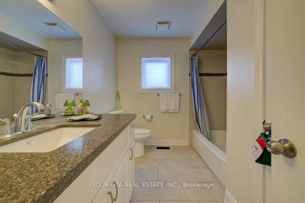 6361 Donway Drive Property Photo 20