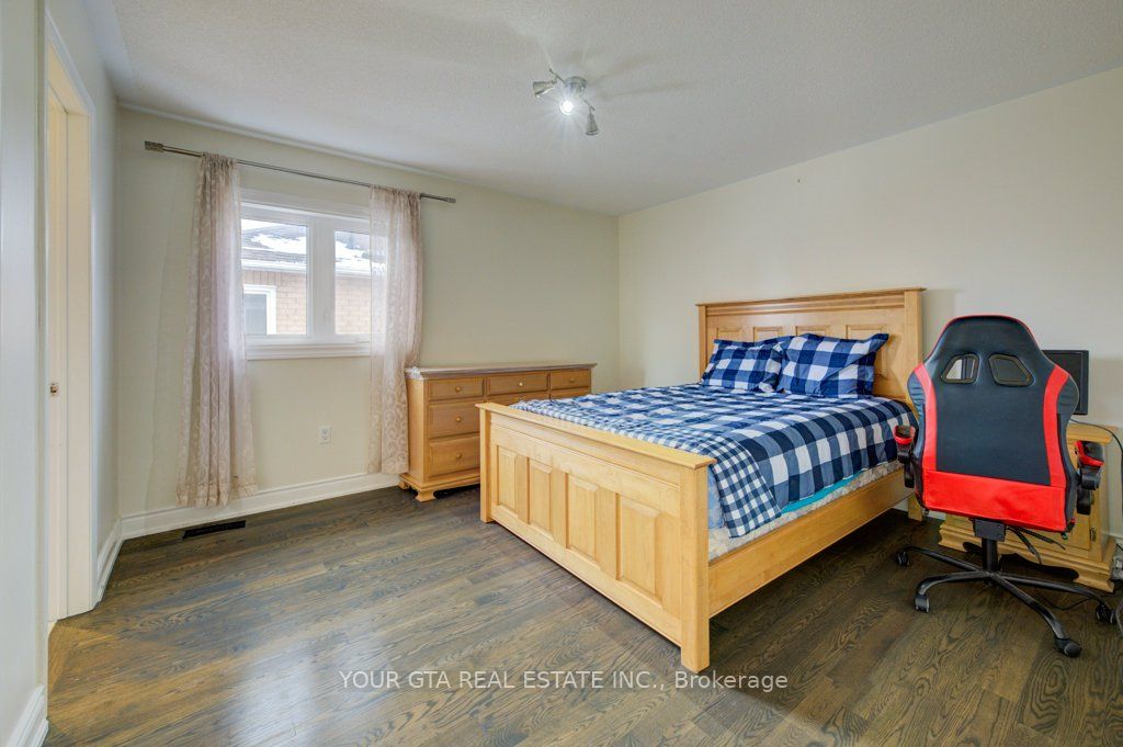 6361 Donway Drive Property Photo 23