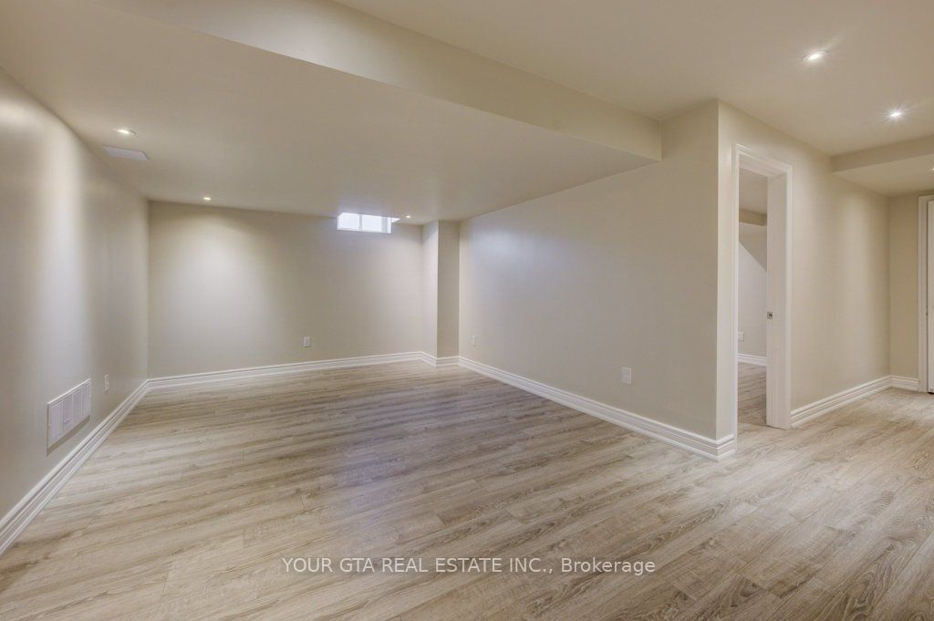 6361 Donway Drive Property Photo 27