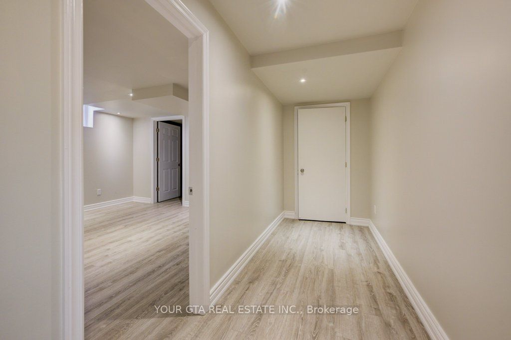 6361 Donway Drive Property Photo 28