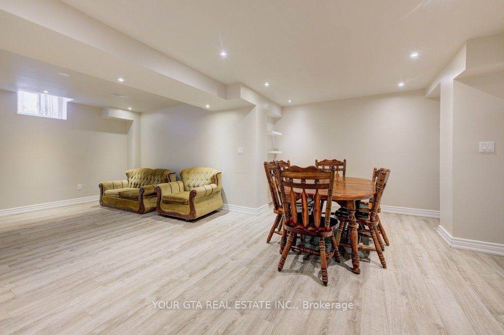 6361 Donway Drive Property Photo 31
