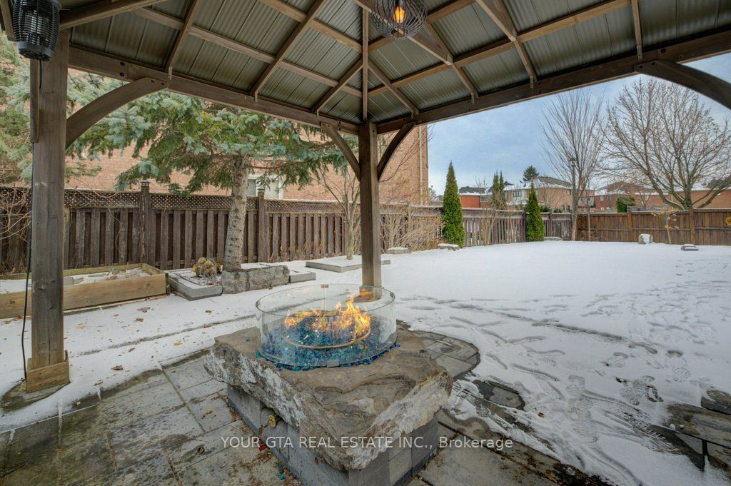 6361 Donway Drive Property Photo 37