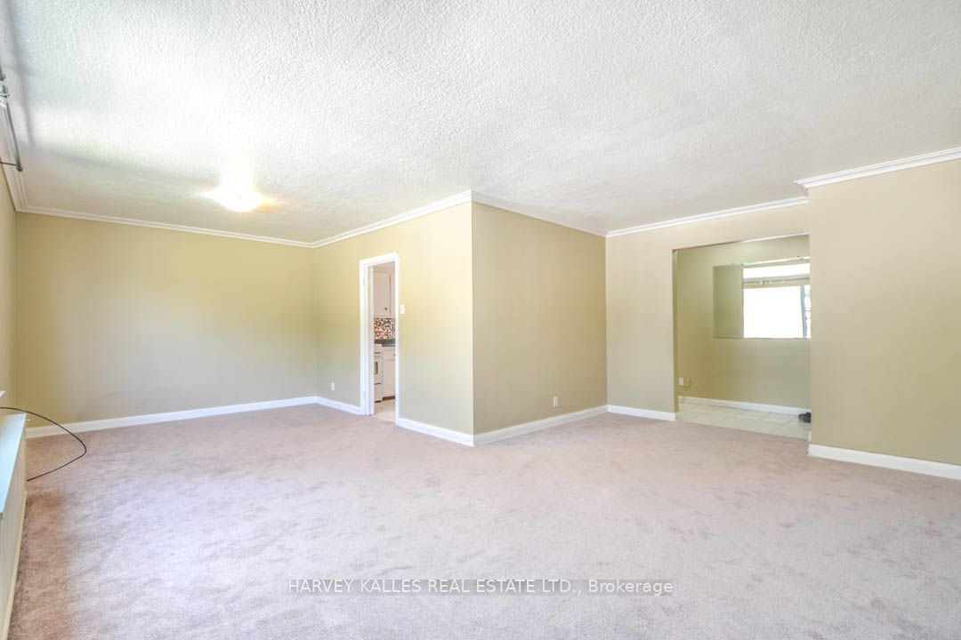 90 Trethewey Drive Property Photo 3