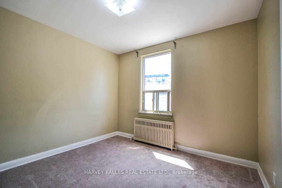 90 Trethewey Drive Property Photo 10