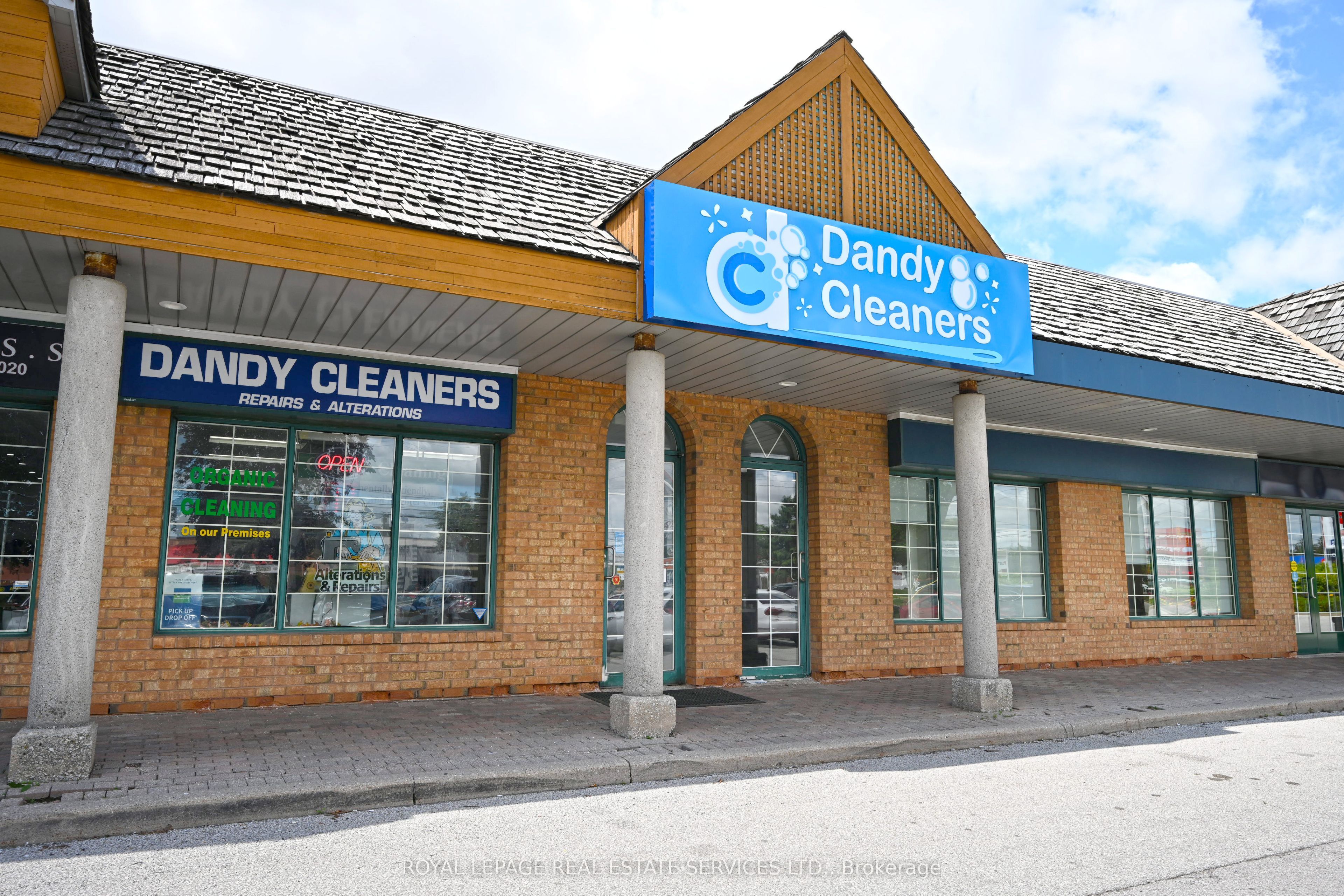 #4 - 3100 Winston Churchill Boulevard Property Photo 2