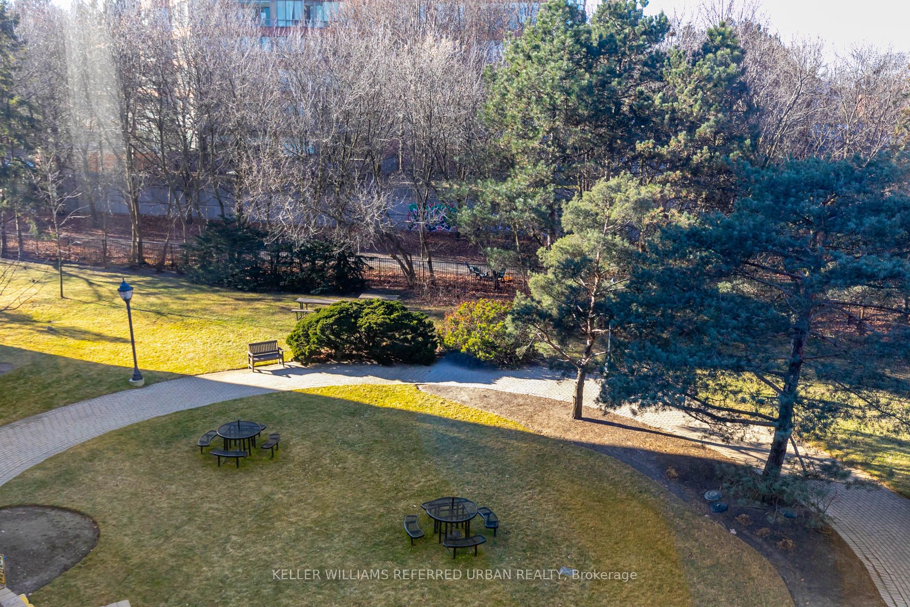 #452 - 24 Southport Street Property Photo 18
