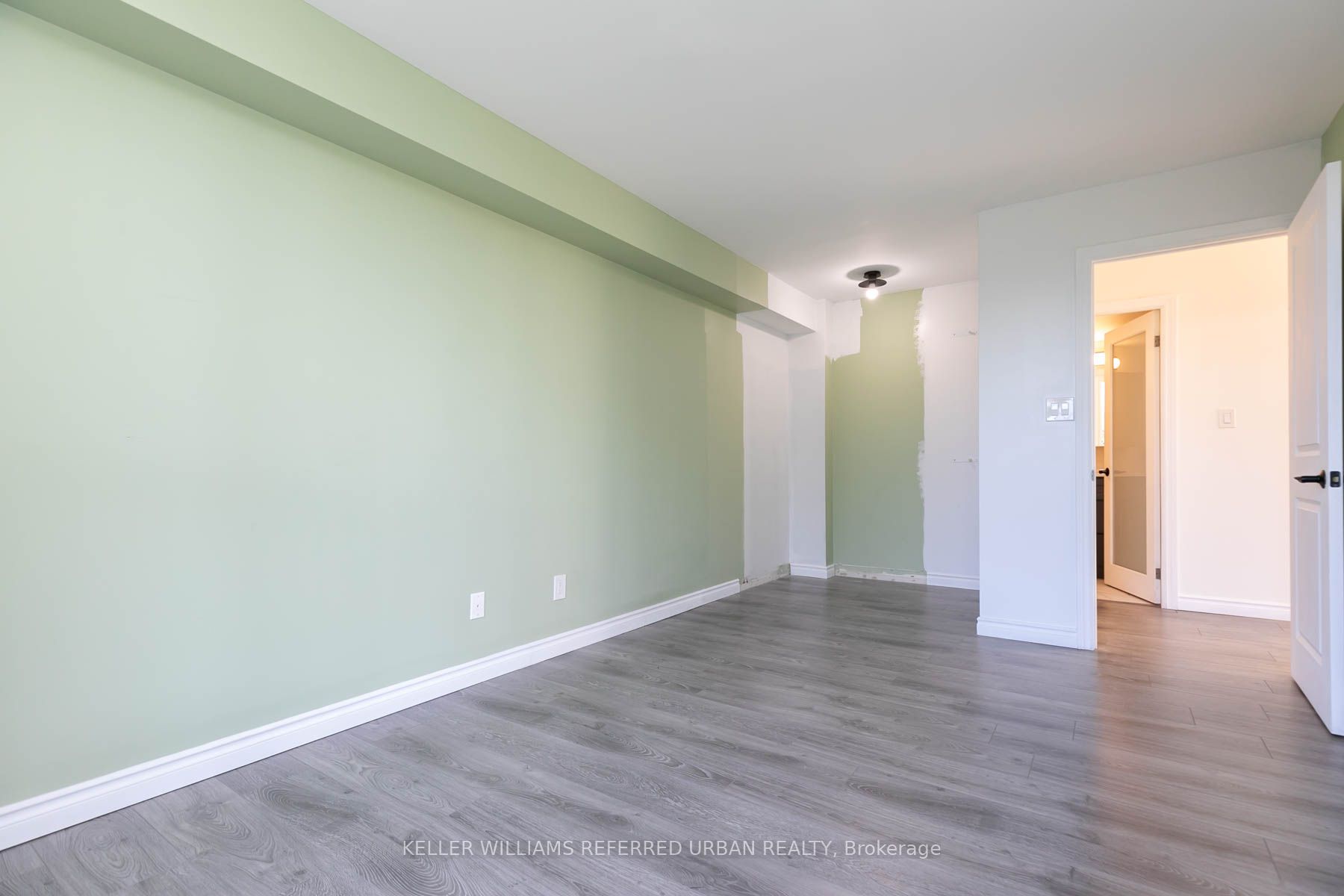#452 - 24 Southport Street Property Photo 21