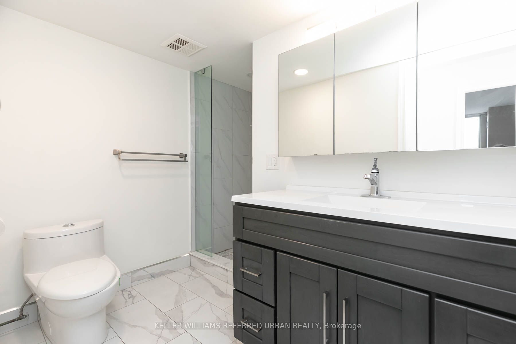 #452 - 24 Southport Street Property Photo 22