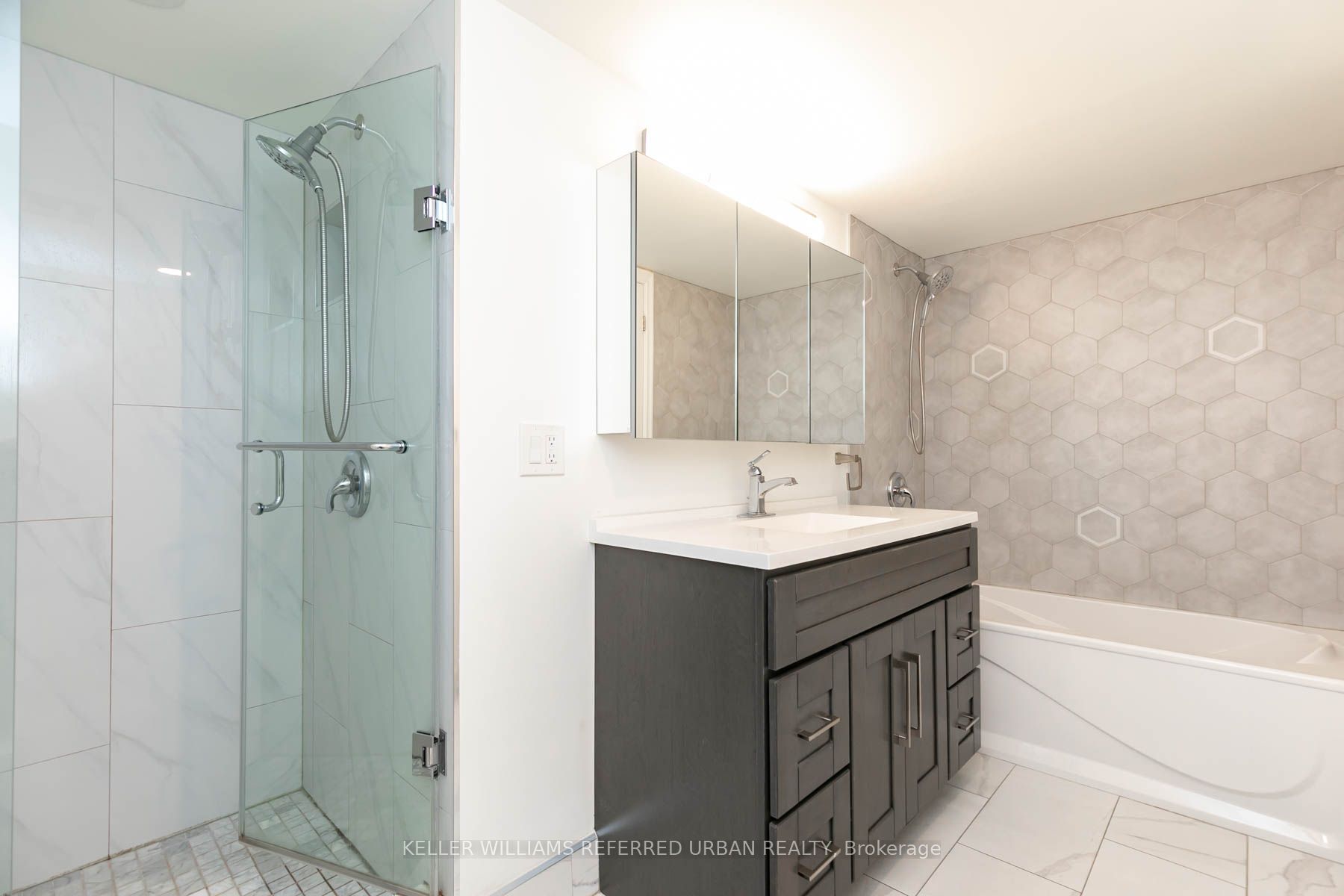 #452 - 24 Southport Street Property Photo 23