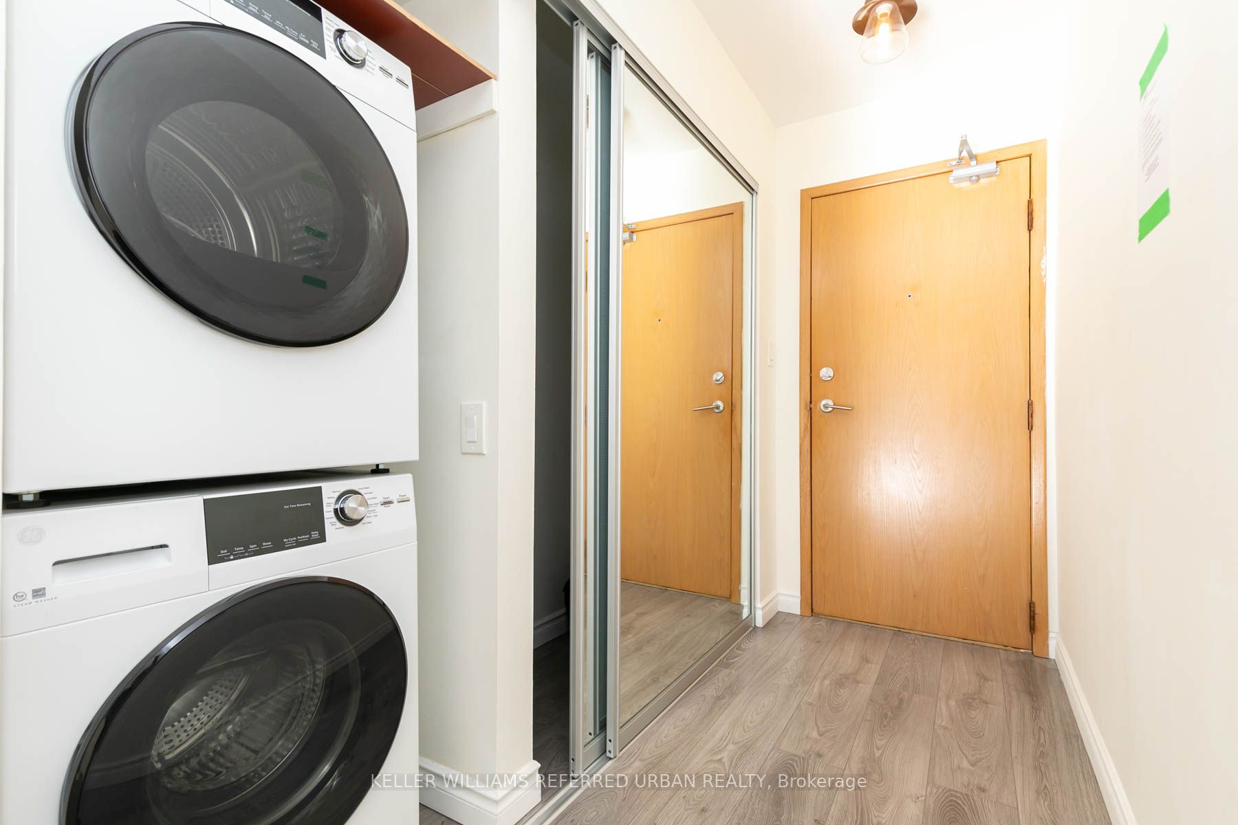 #452 - 24 Southport Street Property Photo 24