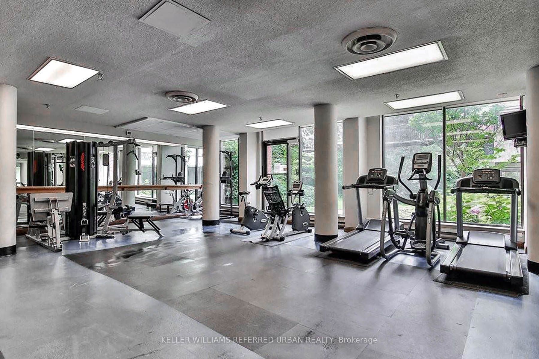 #452 - 24 Southport Street Property Photo 28