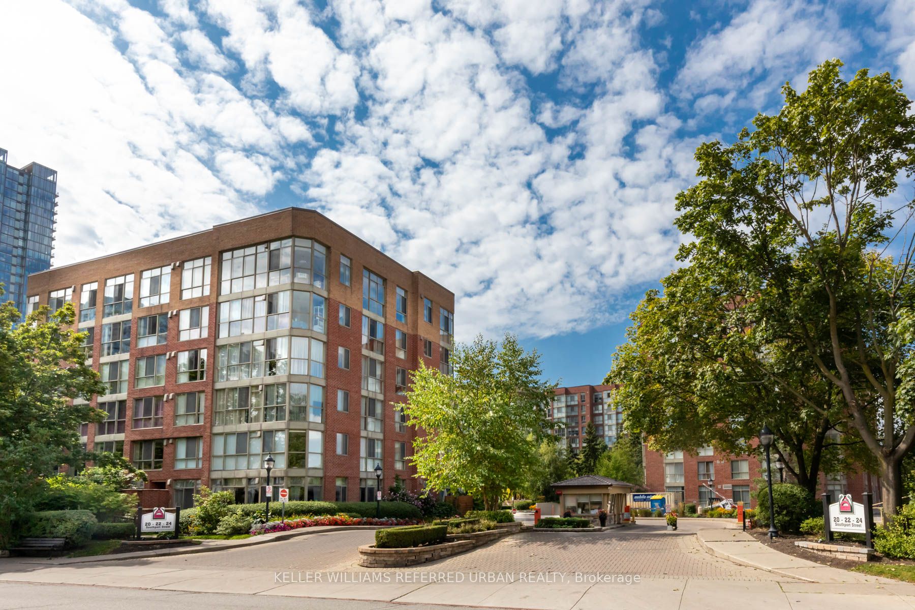 #452 - 24 Southport Street Property Photo 32