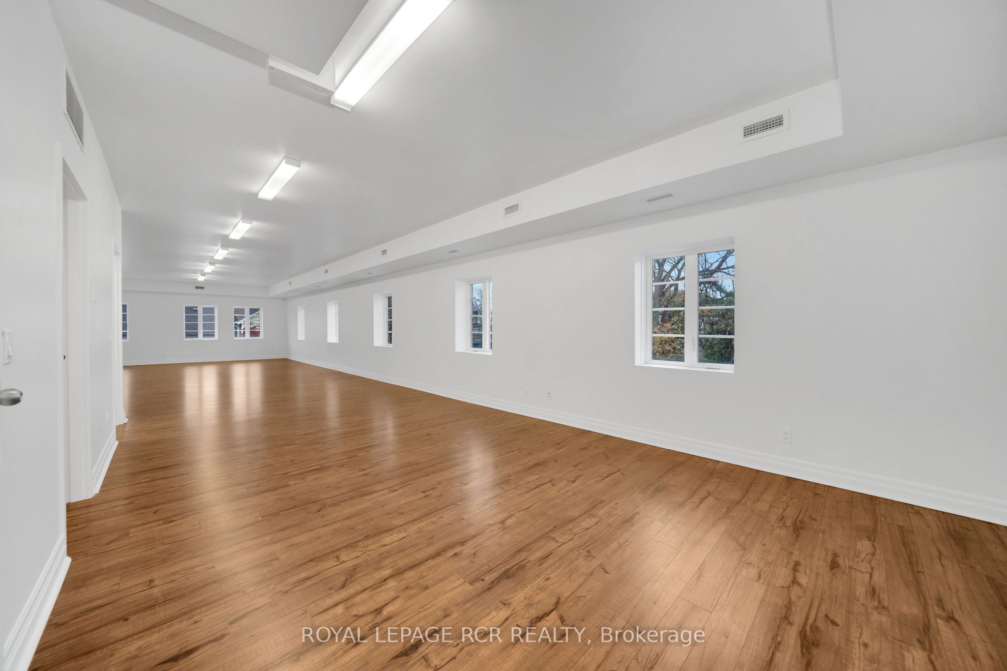 #2nd Lvl - 27-31 King Street Property Photo 5