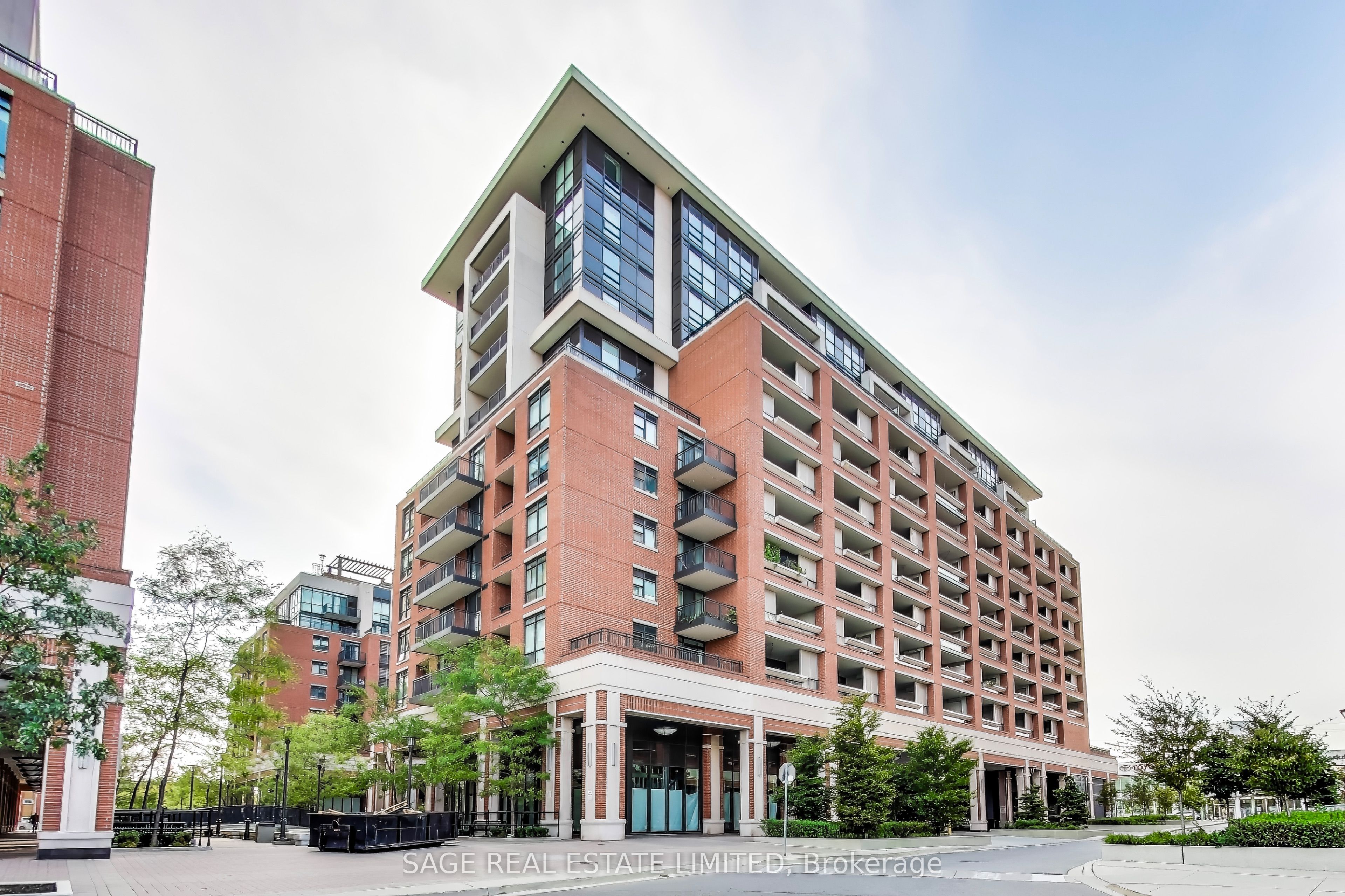 #505 - 830 Lawrence Avenue Property Photo 2