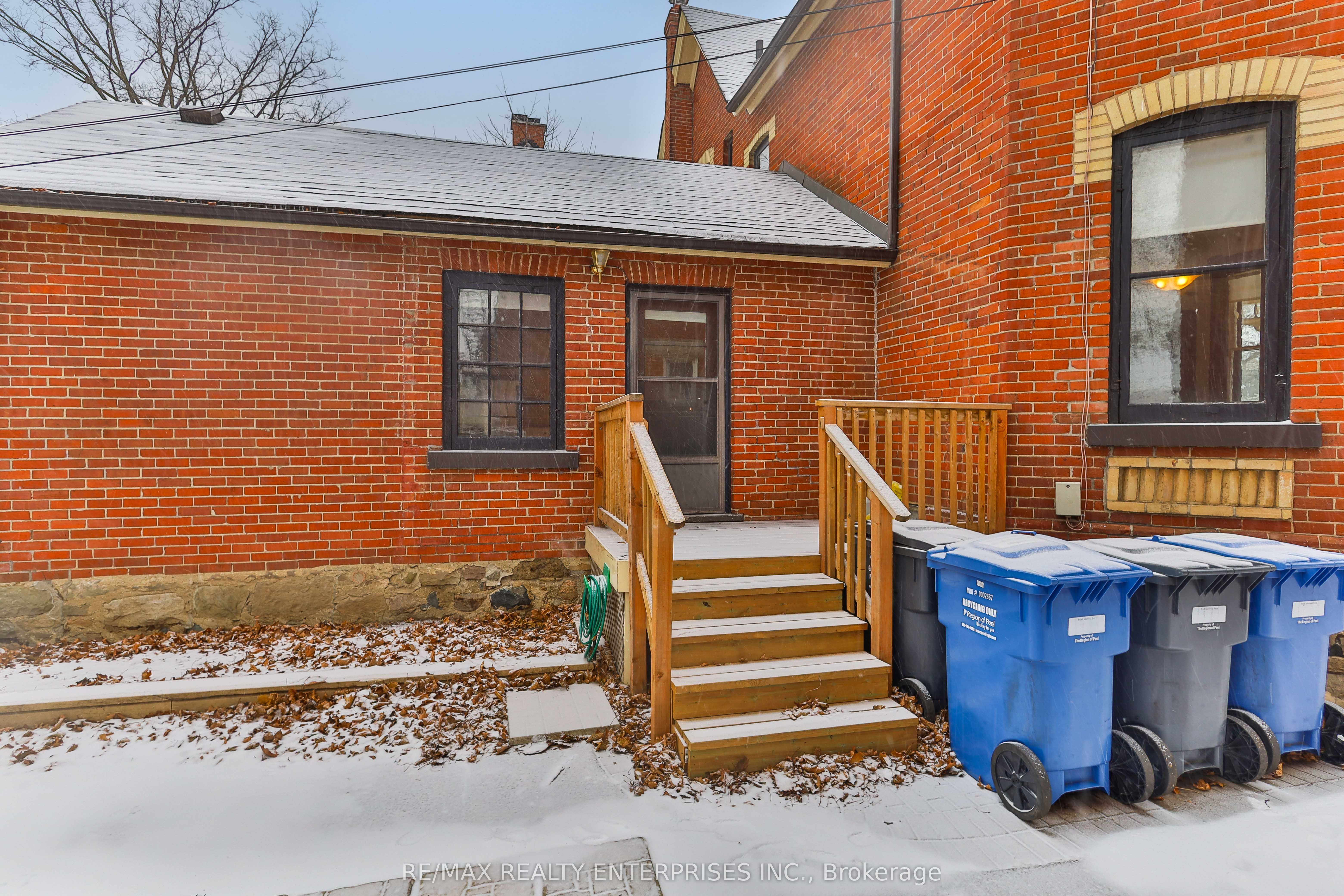 245 Main Street Property Photo 38